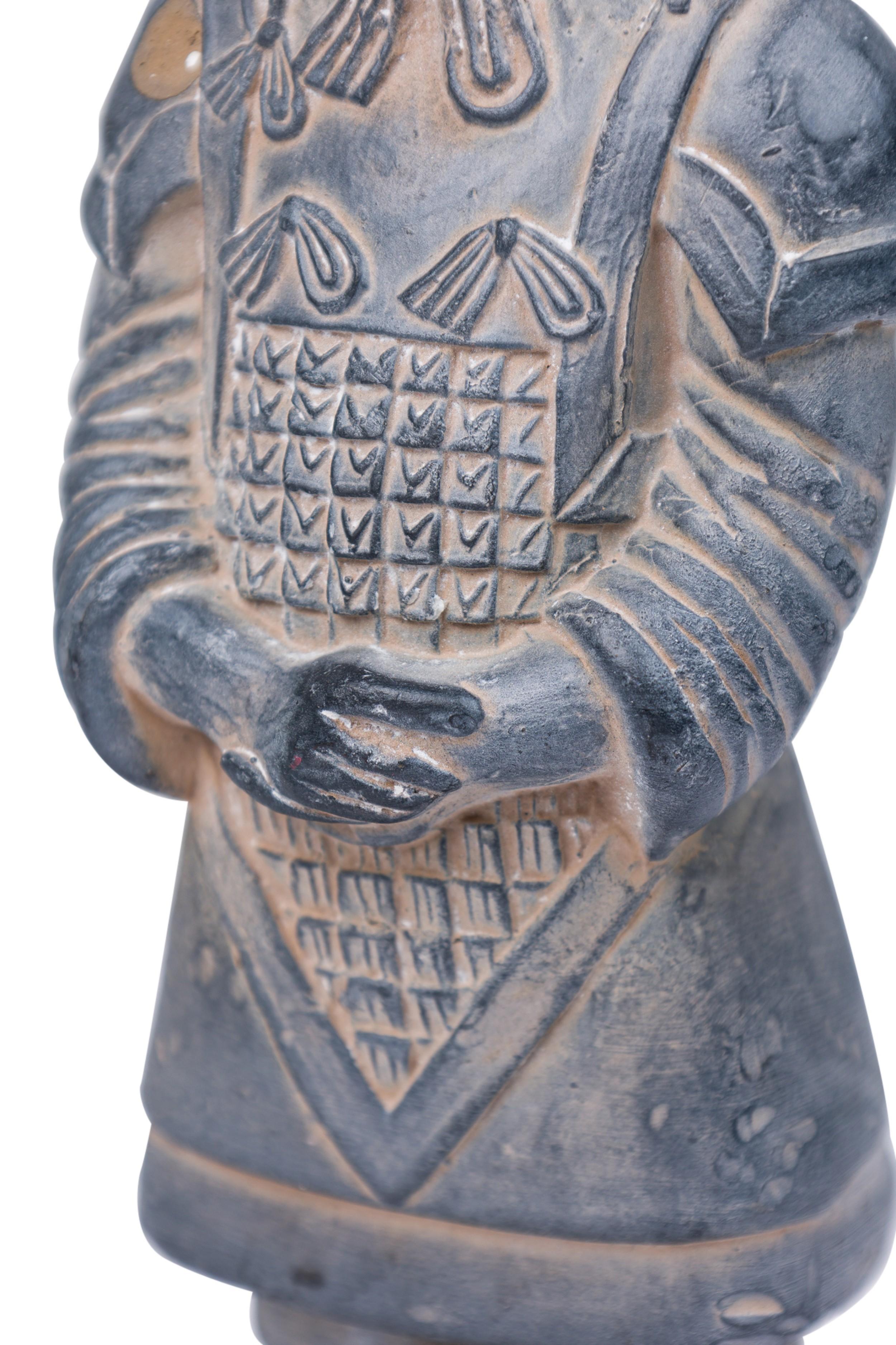 Chinese Gray Ceramic Figure Depicting a Dignitary For Sale 4