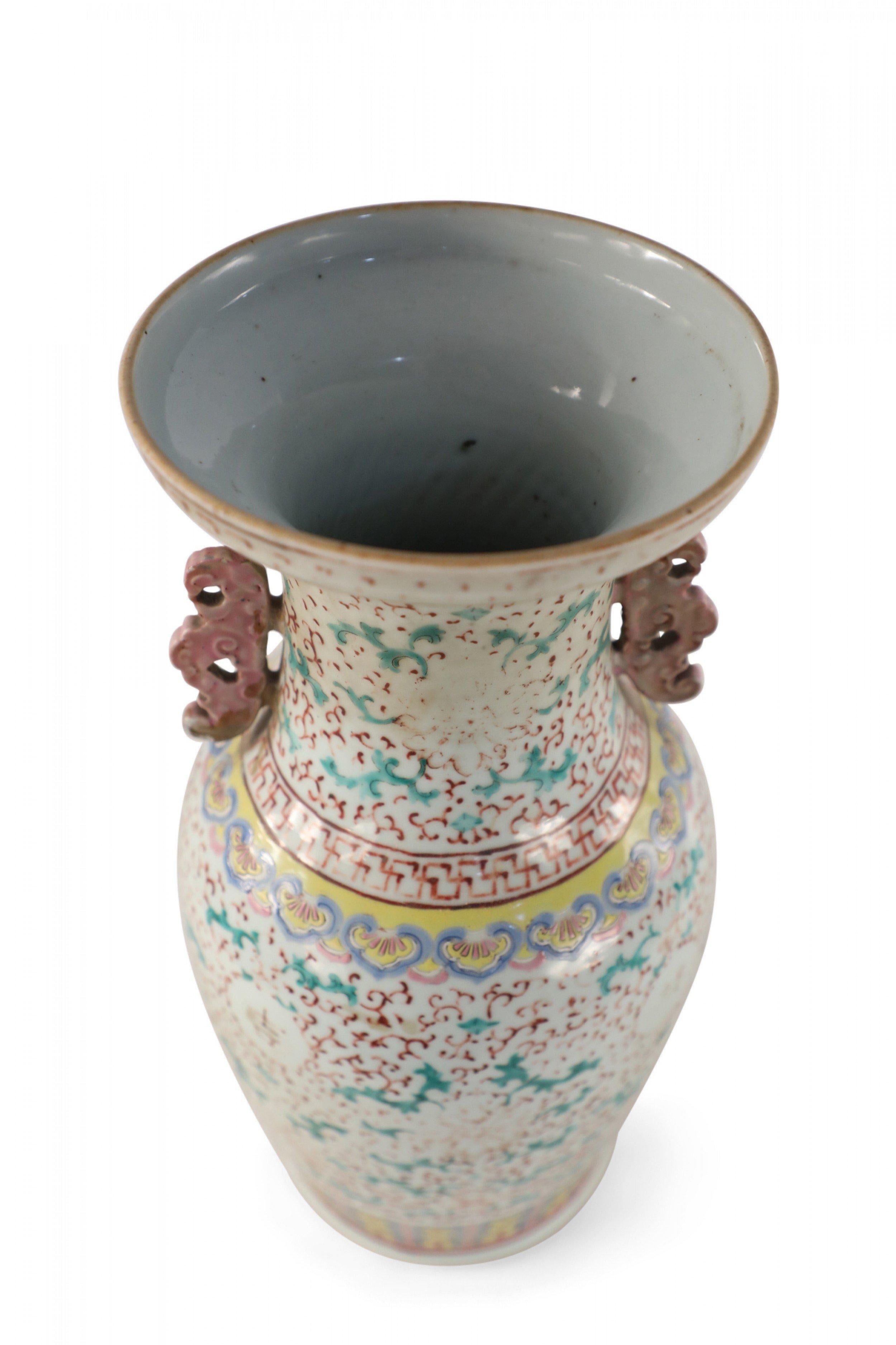 Chinese Green and Red Faded Floral Porcelain Urn For Sale 5