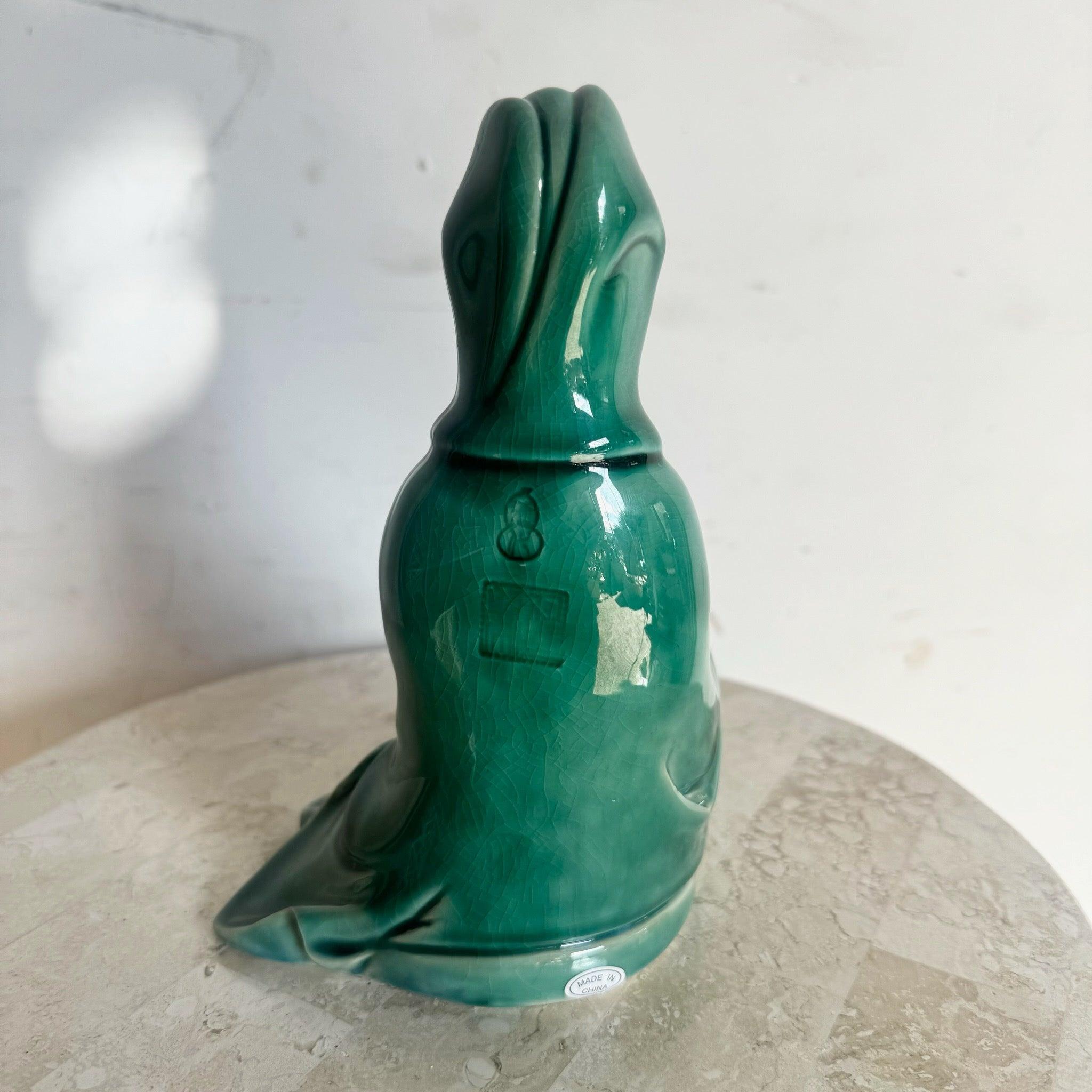 20th Century Chinese Green and White Porcelain Quin Yan Sculpture For Sale