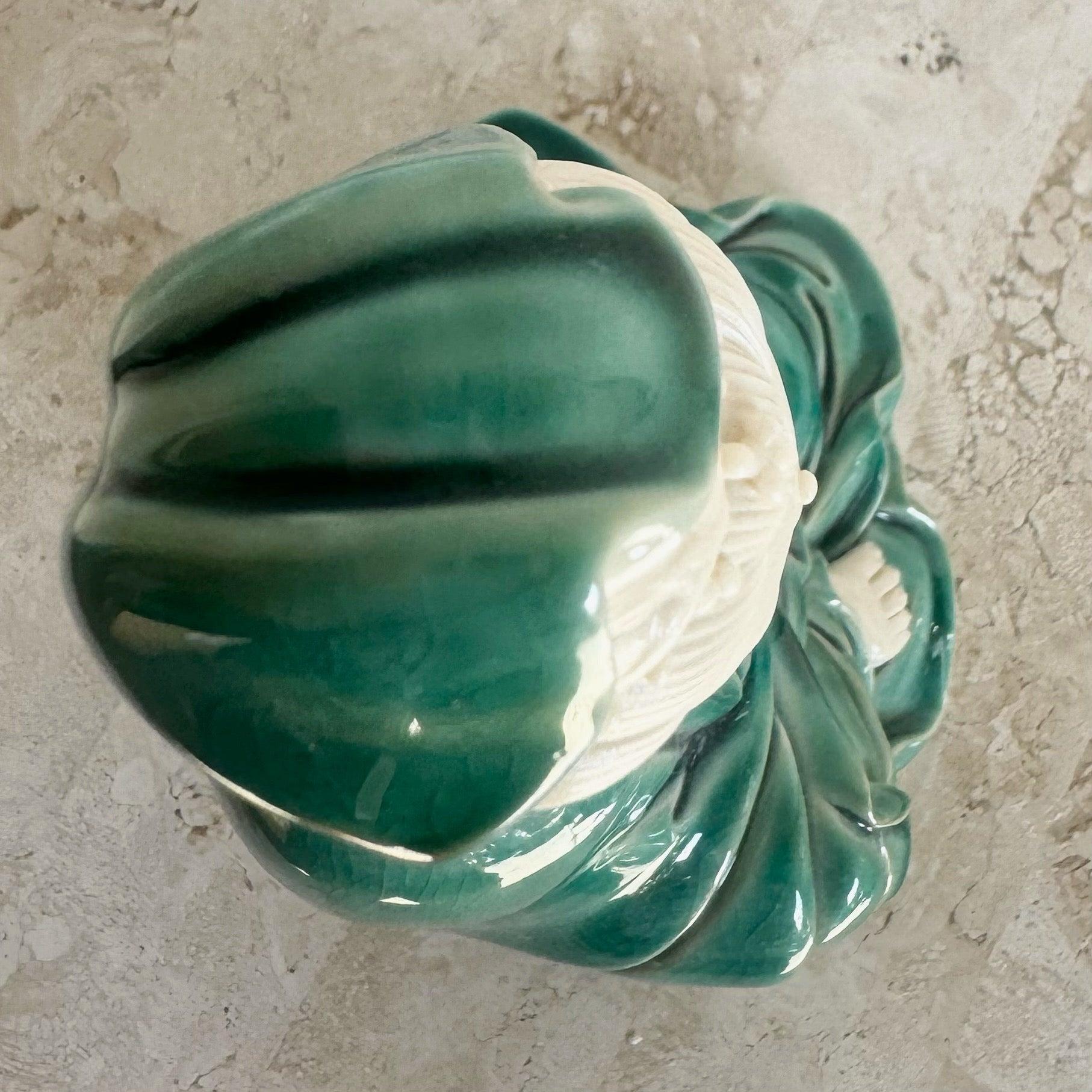 Chinese Green and White Porcelain Quin Yan Sculpture For Sale 3