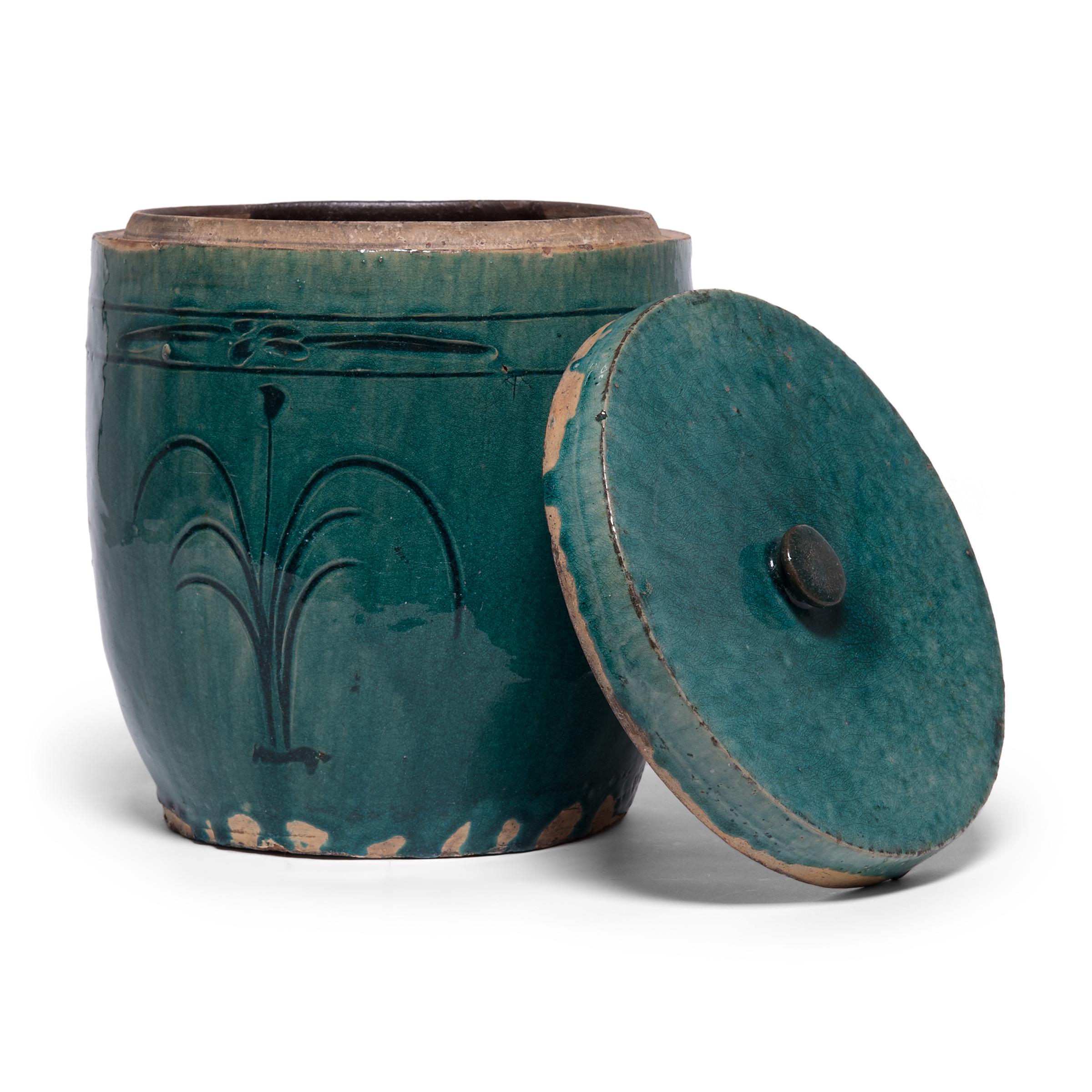 Chinese Green Glazed Apothecary Jar, c. 1900 1