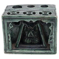 Santuario da riposo cinese a pennello smaltato verde, 1850 ca.