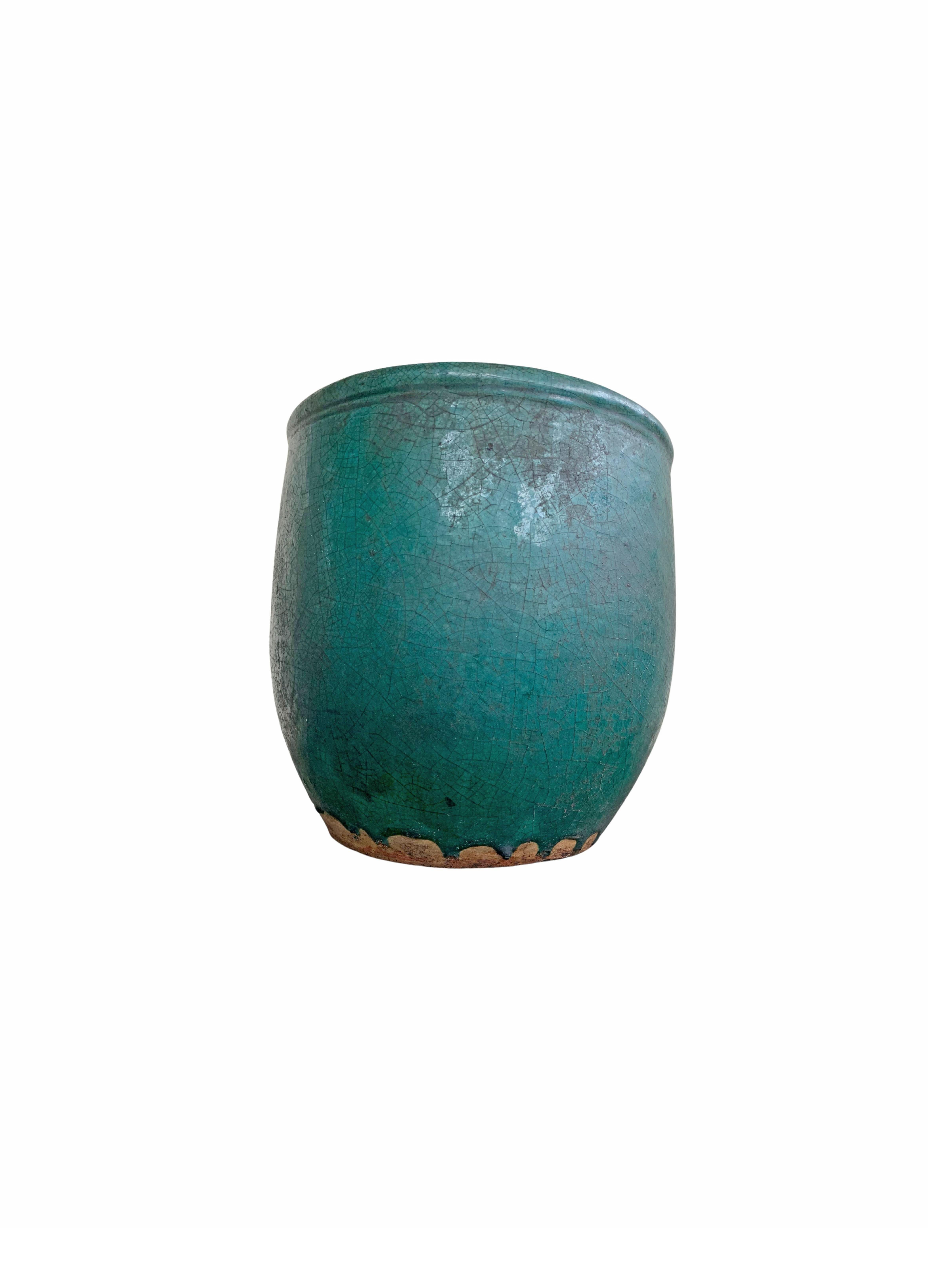 Chinese Green Glazed Jar / Planter, c. 1900 In Good Condition For Sale In Jimbaran, Bali