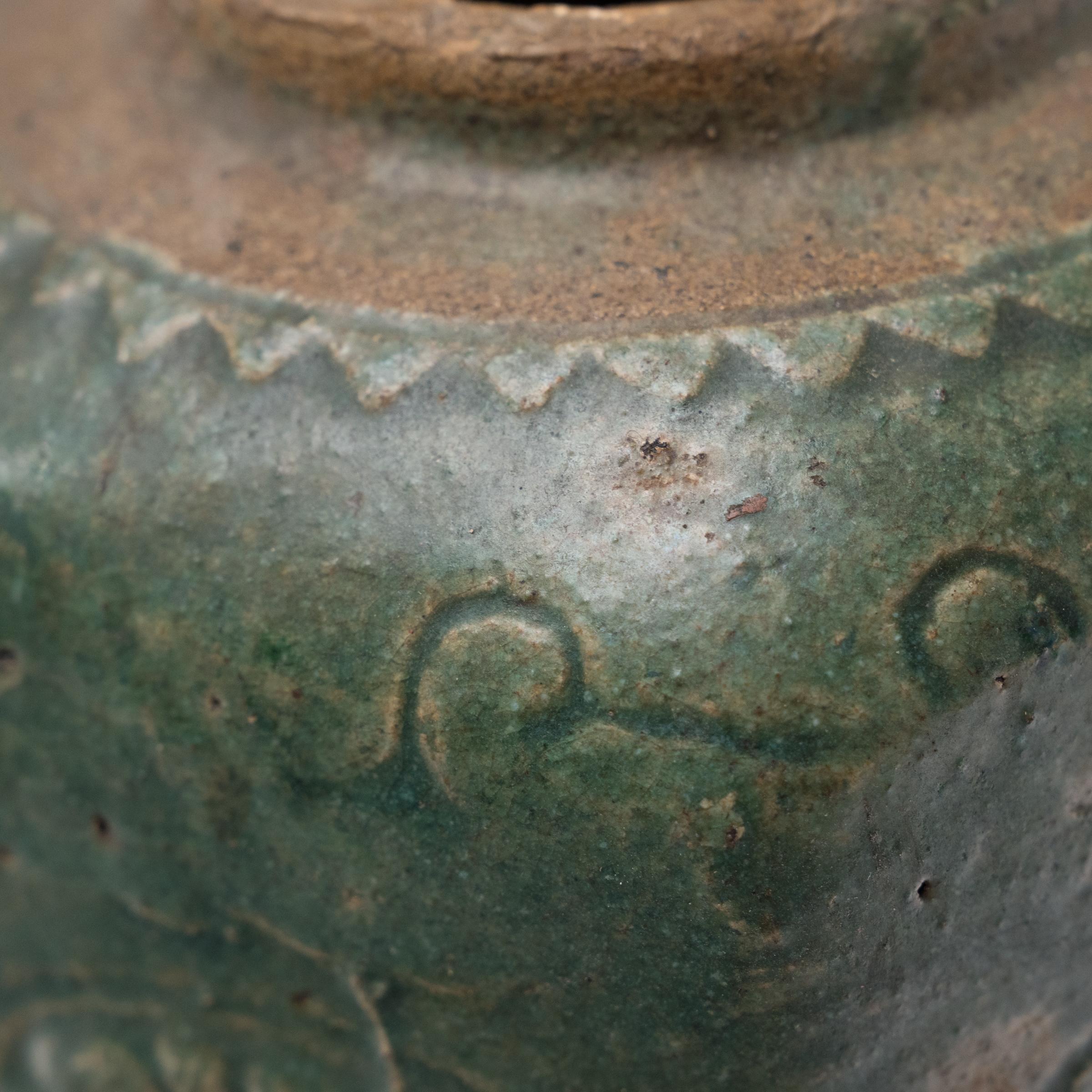 19th Century Chinese Green Glazed Salt Jar, c. 1800 For Sale