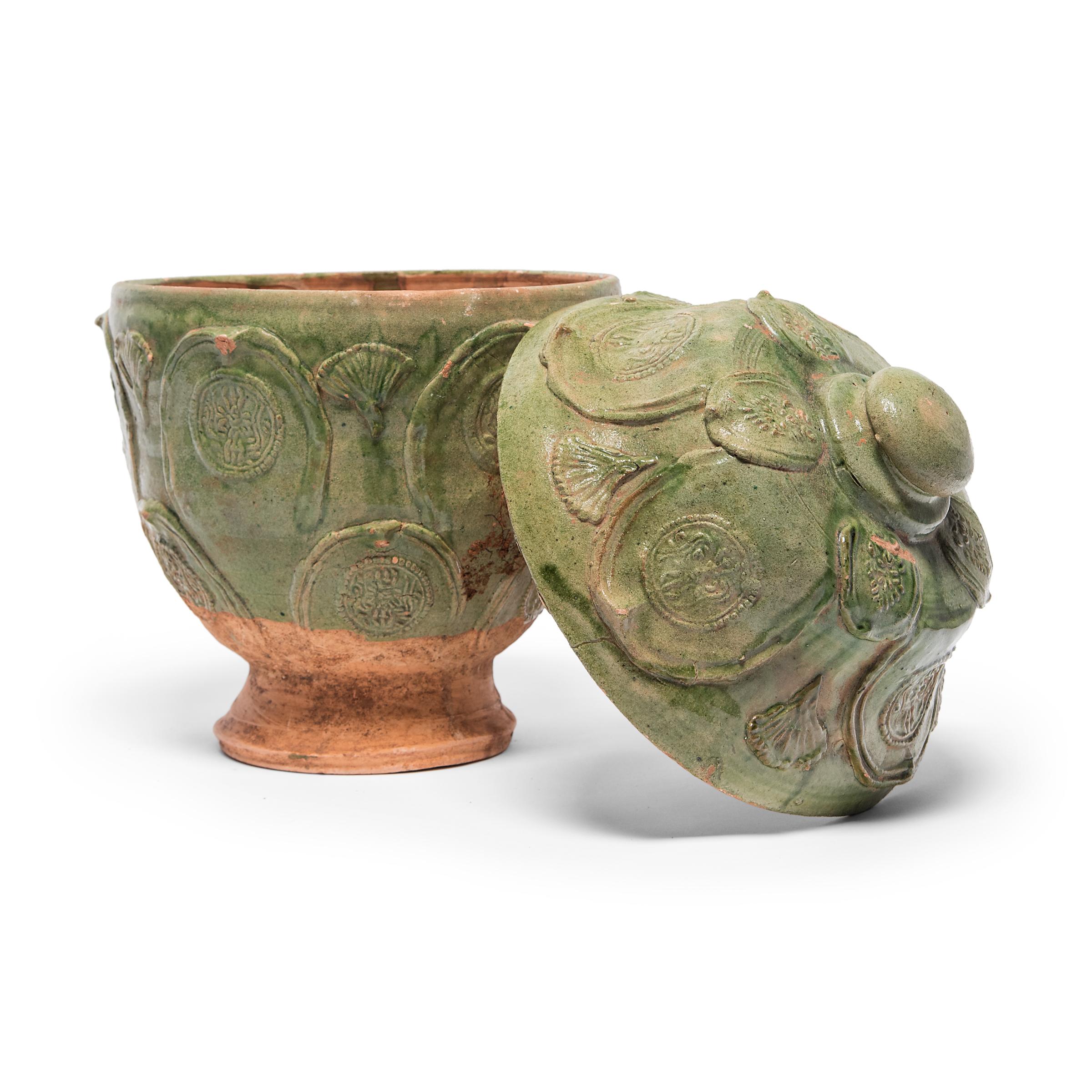 19th Century Chinese Green Glazed Temple Jar, c. 1900