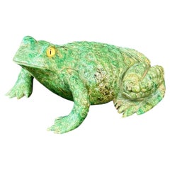Chinese Green Hardstone Frog Sculpture, Mid to Late 20th Century