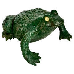 Chinese Green Hardstone Frog Sculpture, Mid to Late 20th Century