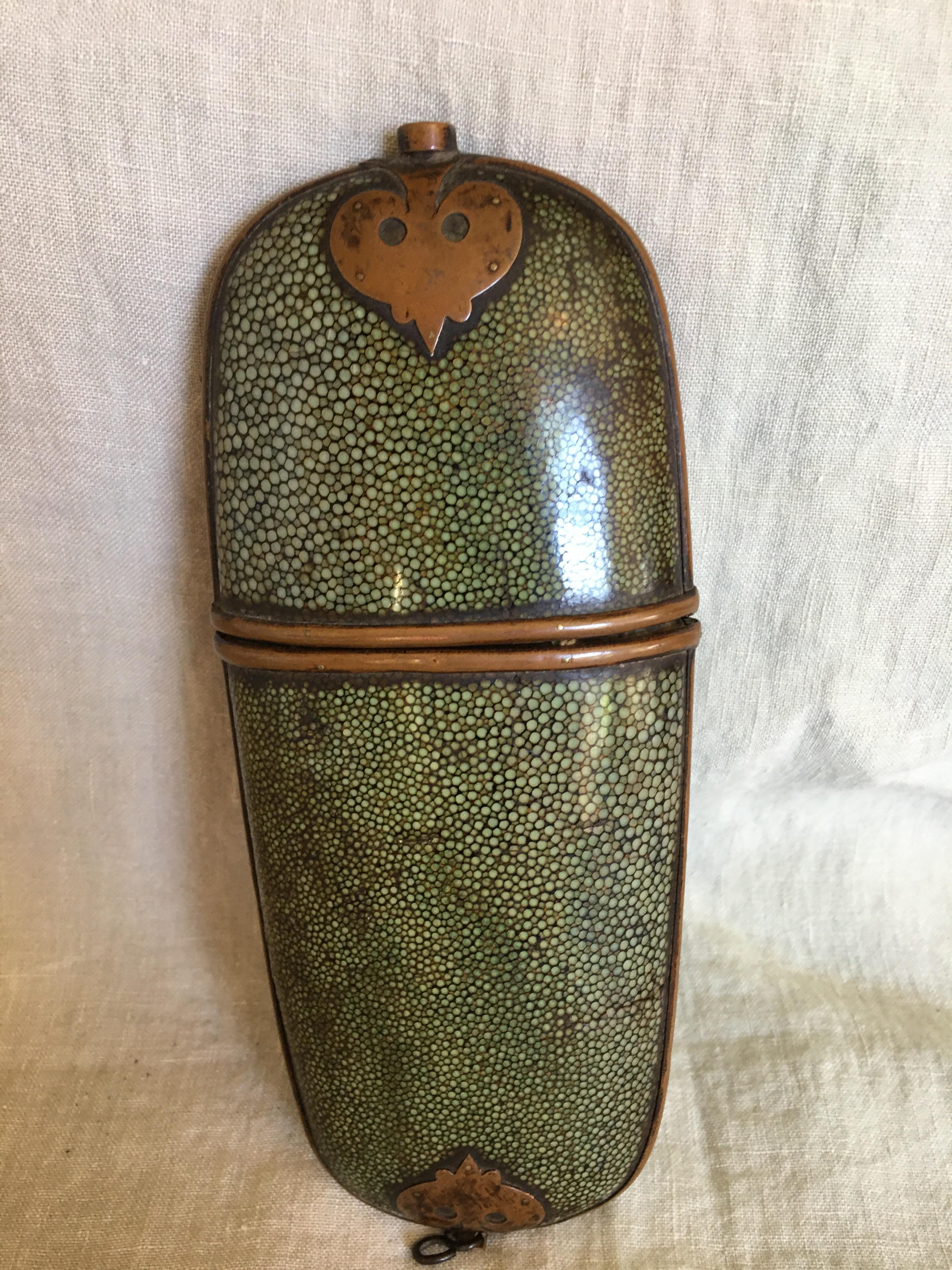 Chinese green Shagreen brass-mounted eyeglass case, early 20th century. 
 