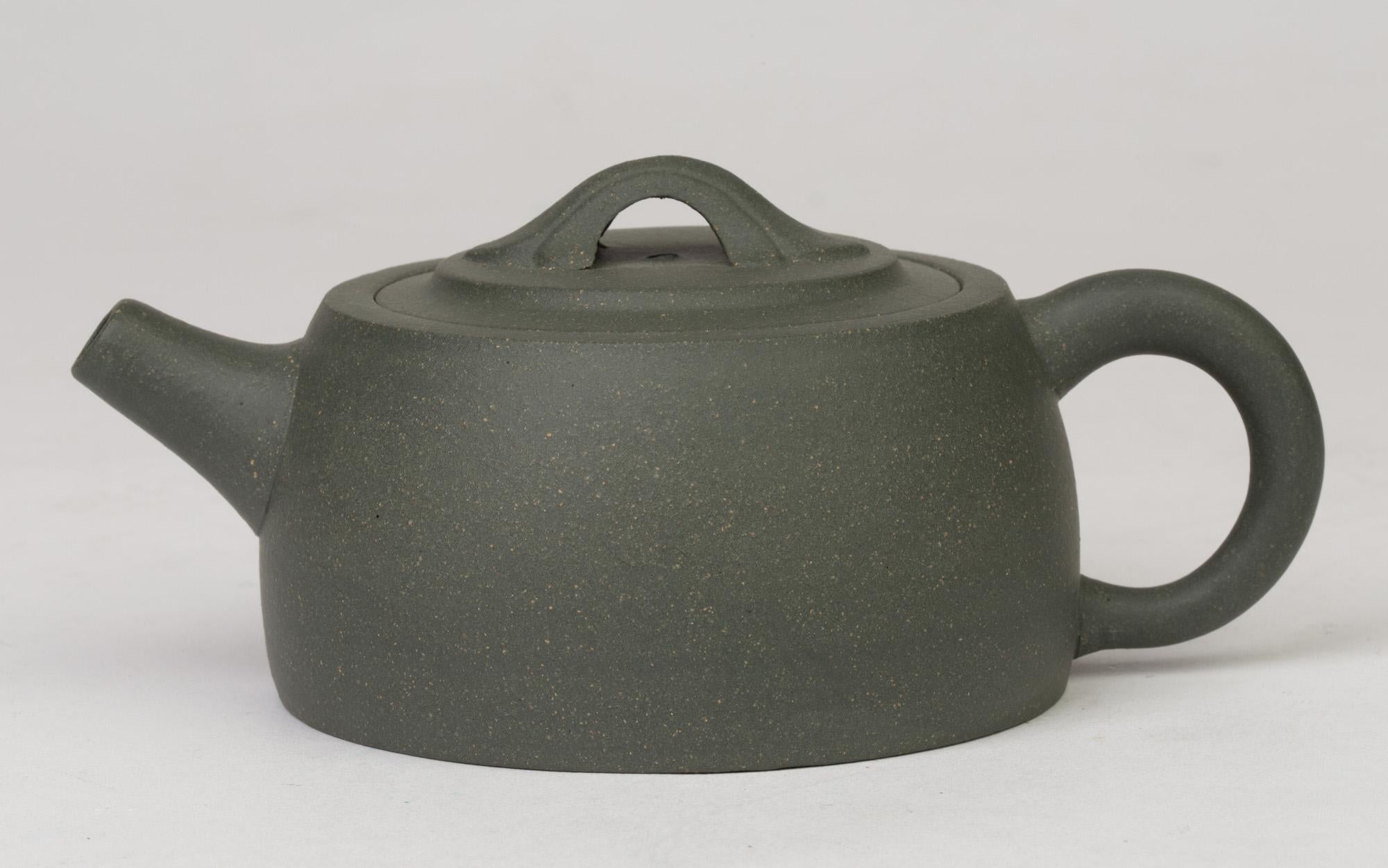 Chinese Green Yixing Clay Squat Rounded Lidded Teapot with Certificate 1