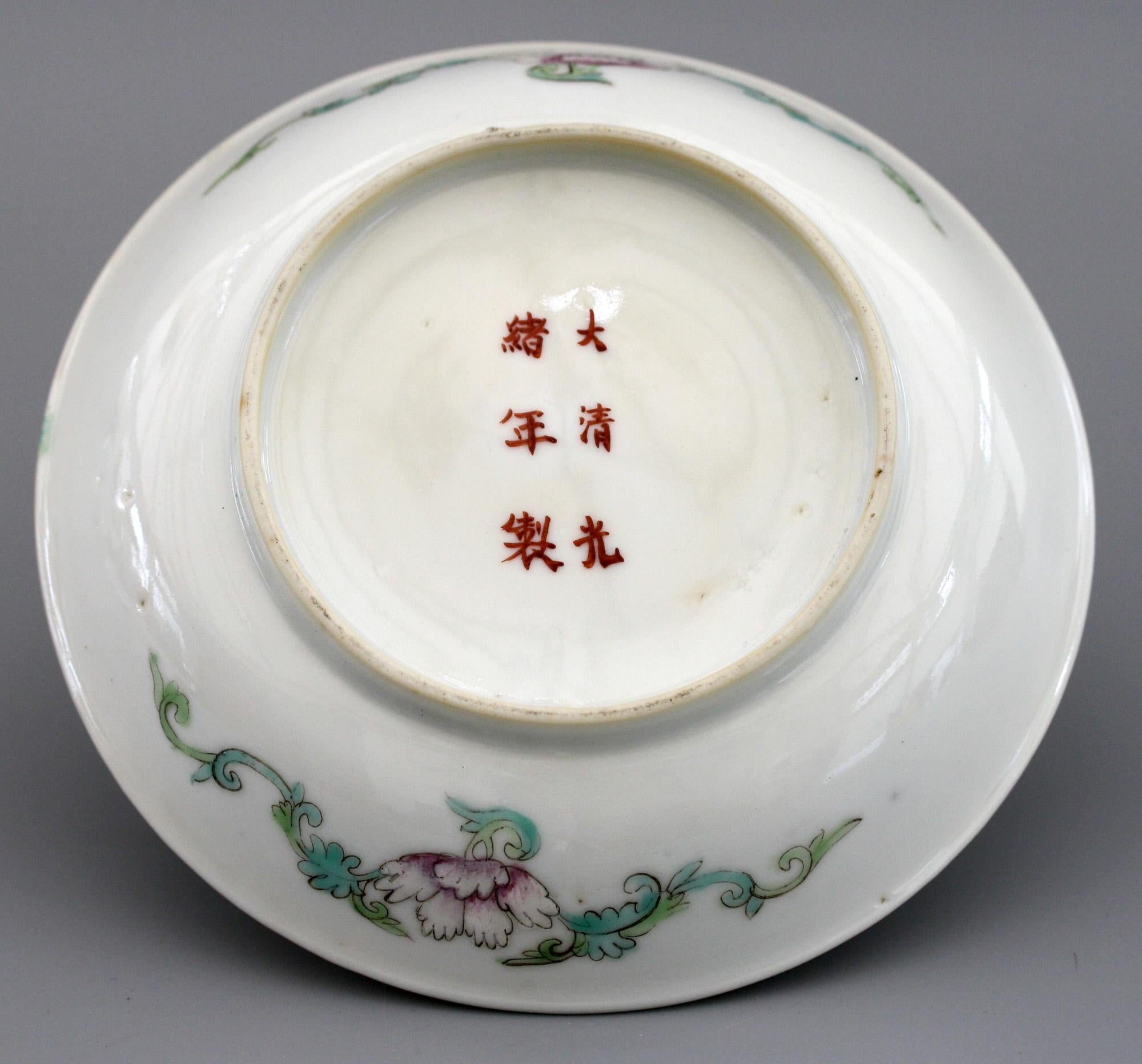 Chinese Guangxu Hand Painted Millefleur Porcelain Saucer Dish For Sale 3