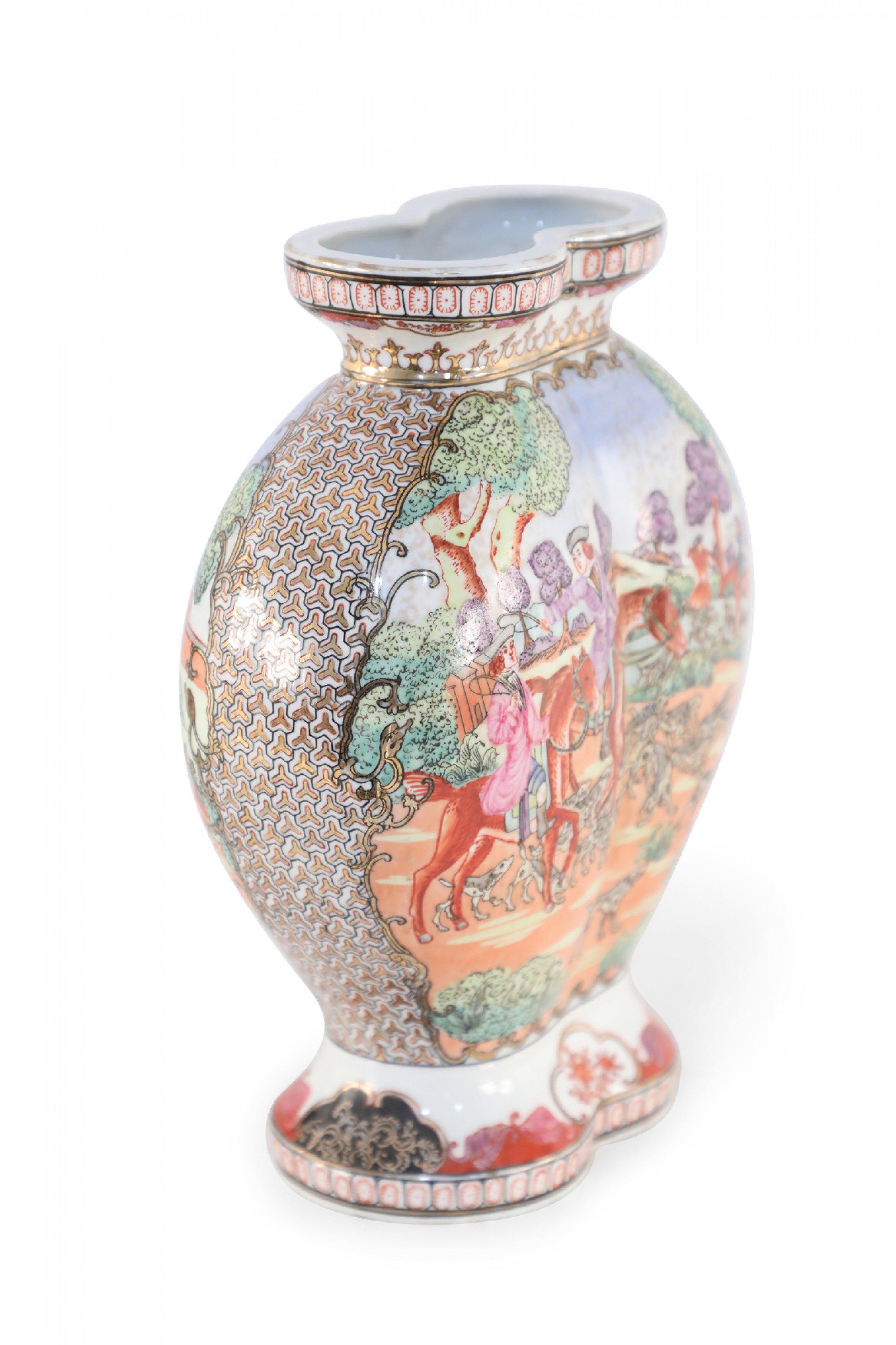 Chinese Guangzhou Dog Hunt Scene Conjoined Vase For Sale 3
