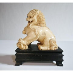 Chinese Guardian Foo Lion Sculpture