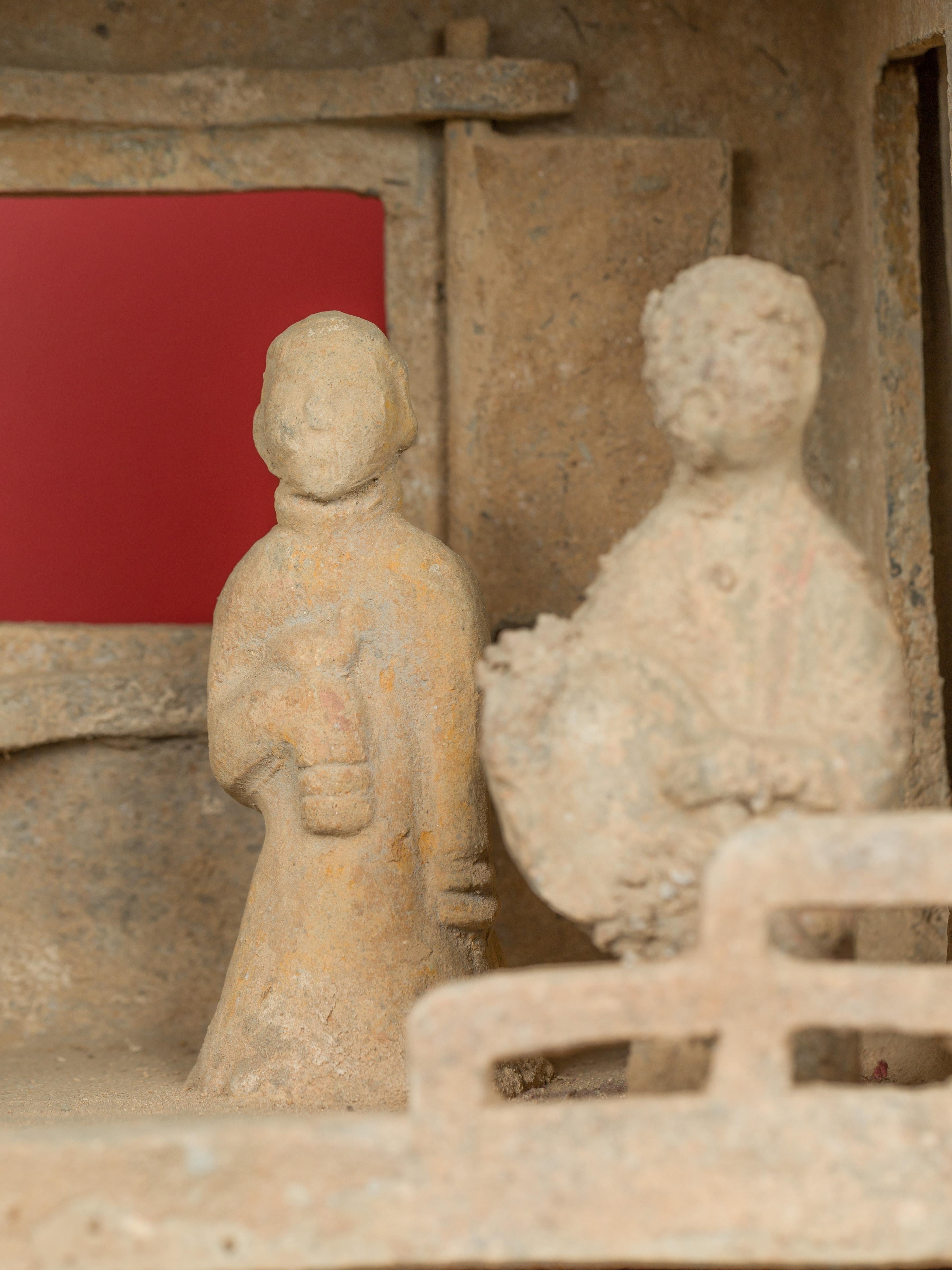 Asiatique Modèle de maison Mingqi de la dynastie chinoise des Han avec ses habitants, vers 206 av. J.-C. - 221 ap. J.-C.