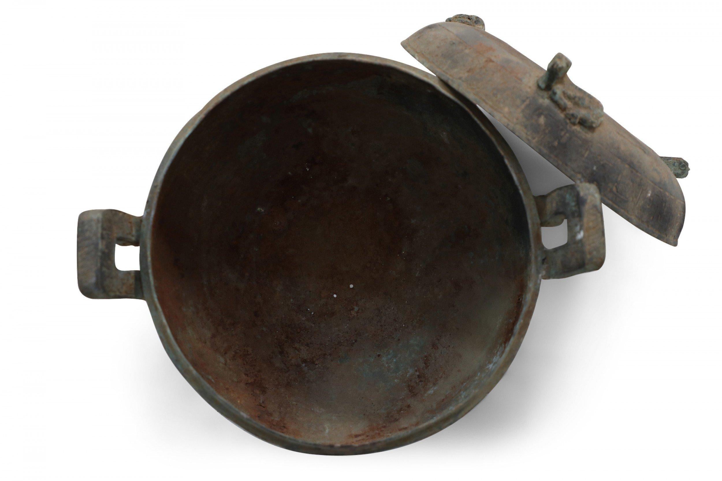 Chinese Han Dynasty Style Patinated Bronze Footed and Lidded Pot For Sale 4