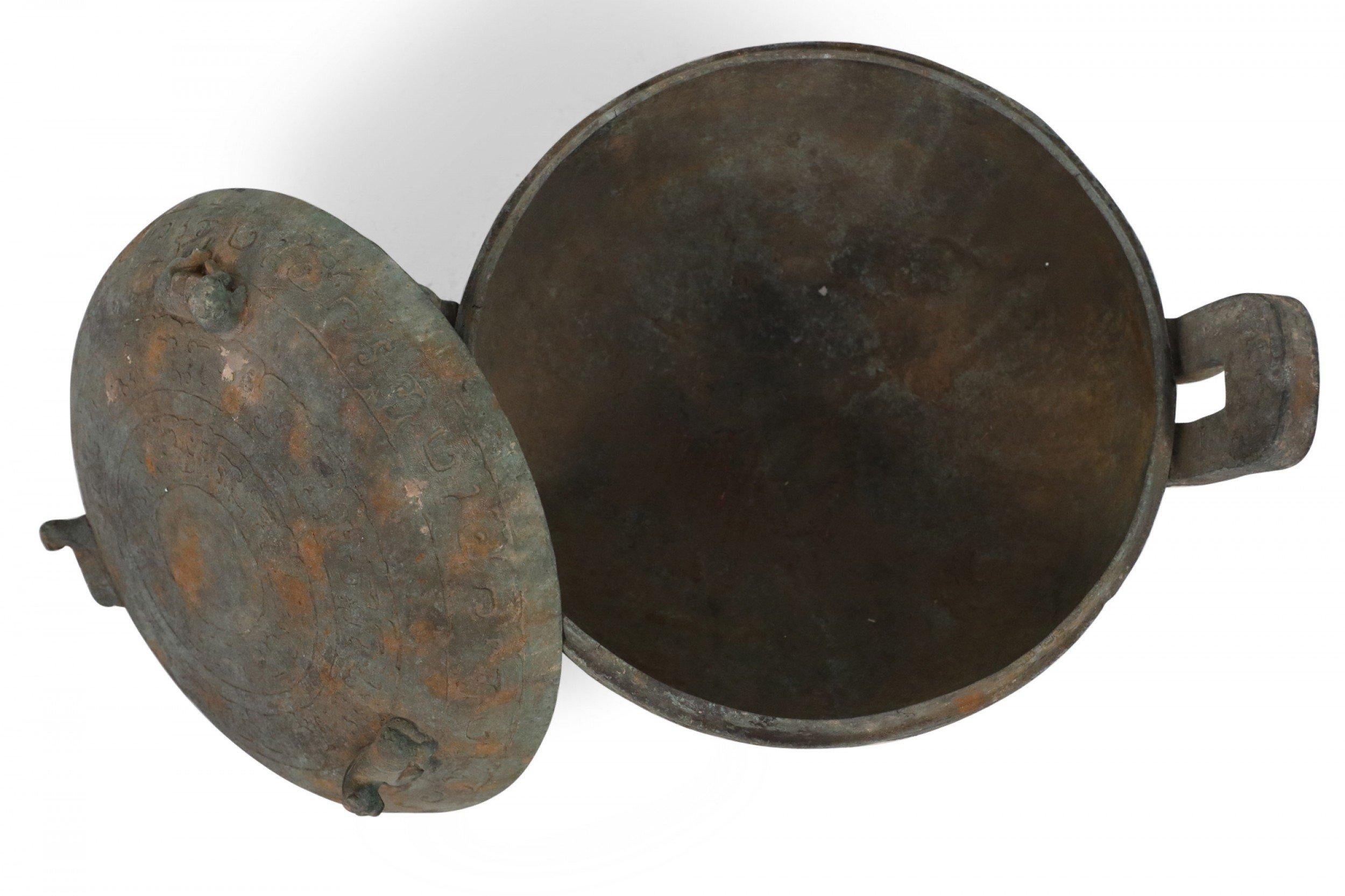 Chinese Han Dynasty Style Patinated Bronze Lidded and Footed Pot For Sale 5