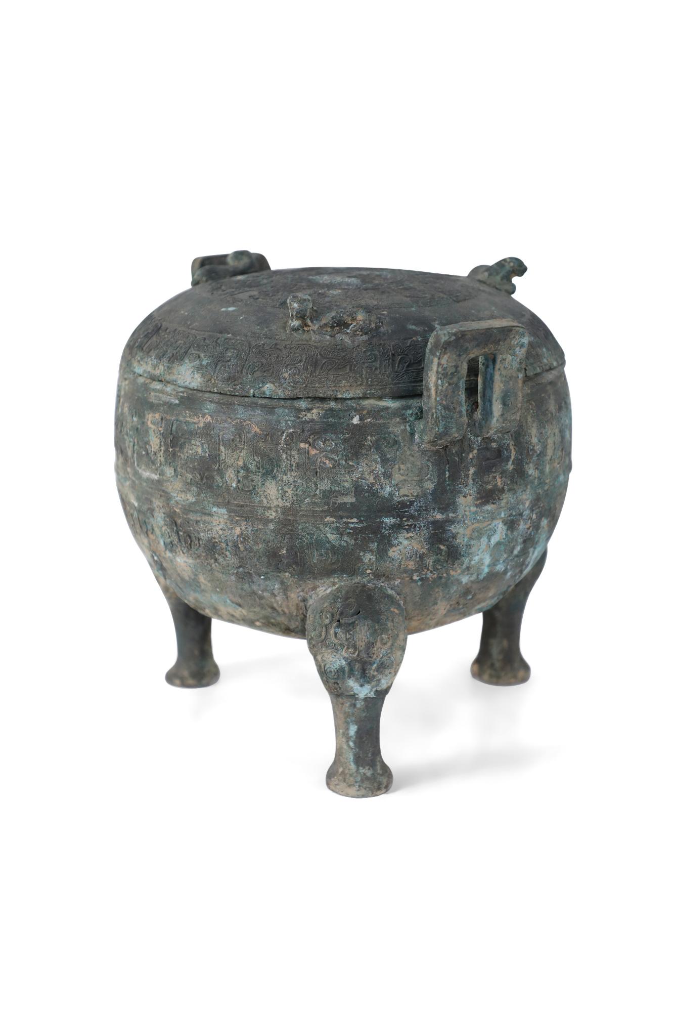 Chinese Han Dynasty-Style Patinated Bronze Lidded and Footed Pot In Good Condition For Sale In Queens, NY