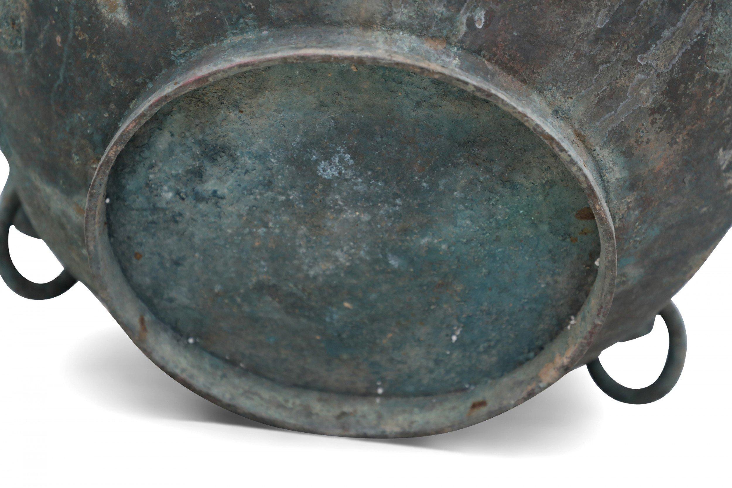 Olla de Bronce Patinado Estilo Dinastía Han China en venta 5