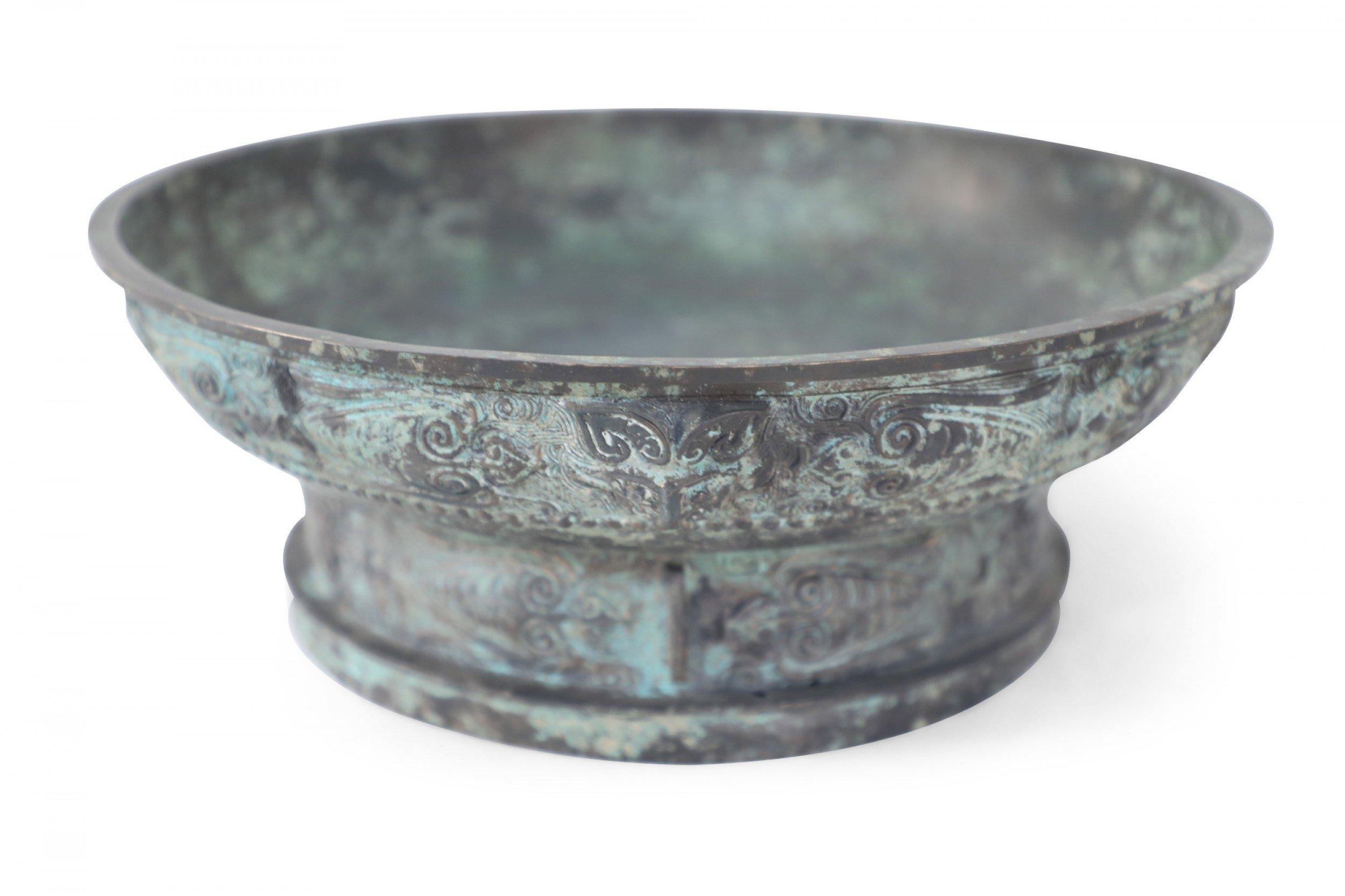 Chinese Han Dynasty-Style Patinated Bronze Shallow Bowl For Sale 7