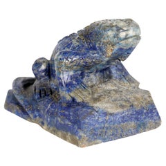 Chinesische handgeschnitzte antike Iguana-Figur aus Lapislazuli