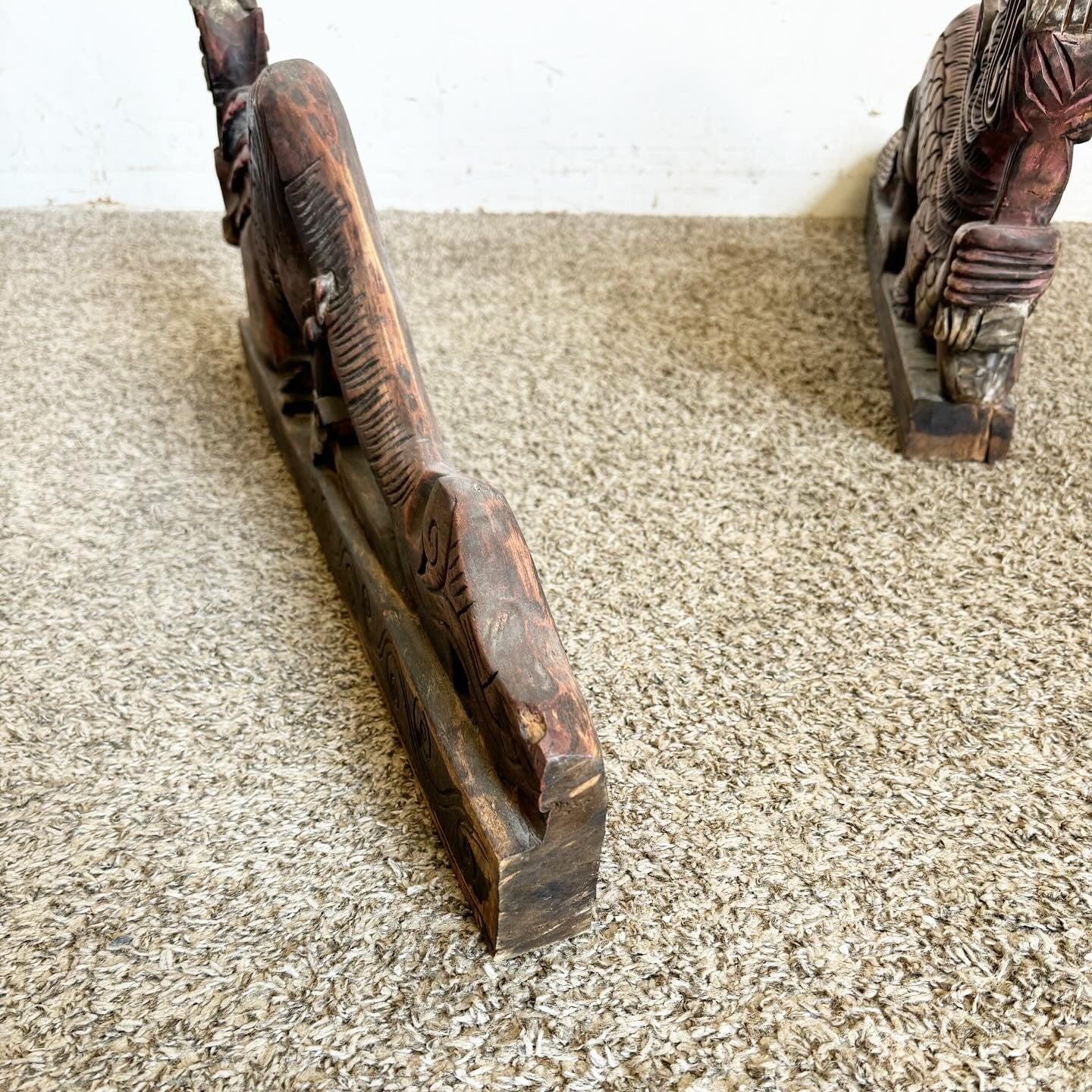 Sculture di draghi cinesi intagliati a mano - una coppia in vendita 3