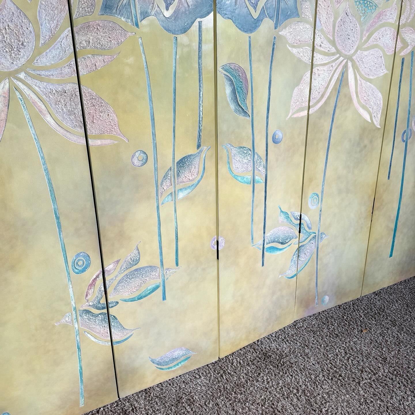 Chinese Hand Carved Flowers and Ducks Sculpted Room Divider Screen - 8 Panels In Good Condition For Sale In Delray Beach, FL