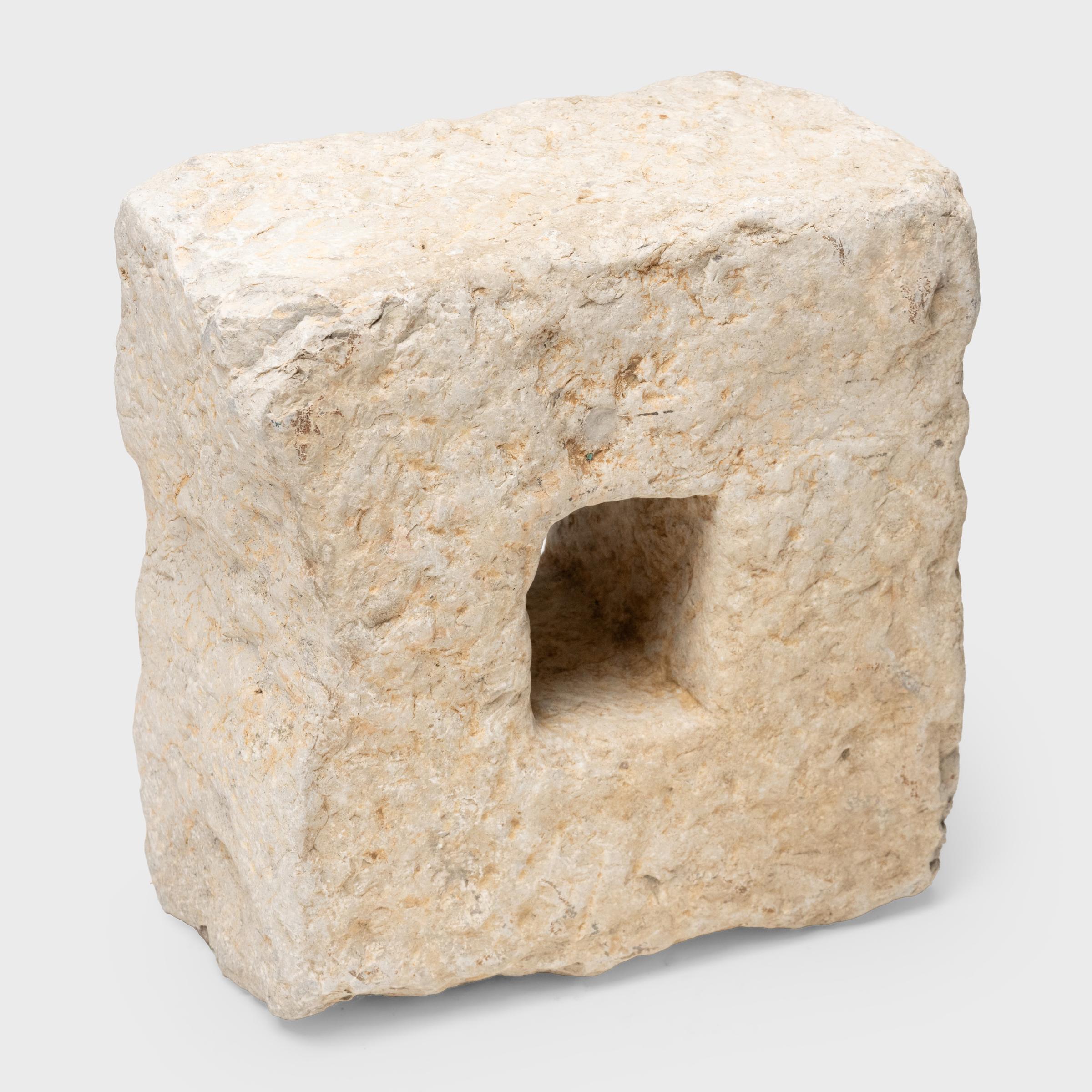 Chinese Hand-Chiseled Anchor Stone, c. 1850 In Good Condition In Chicago, IL