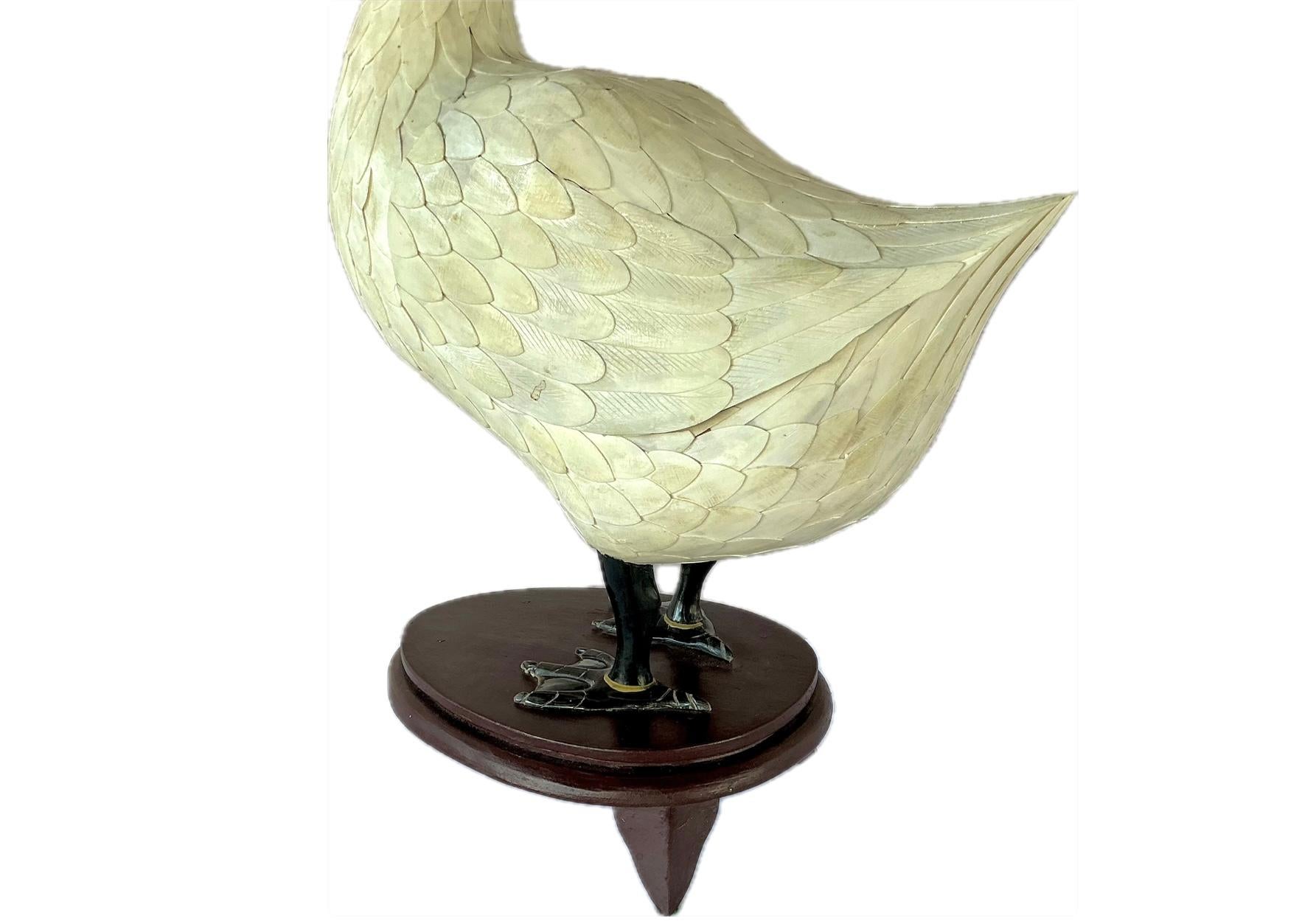 Chinese Hand-Cut Tessellated Bone Veneered Geese, A Pair en venta 6