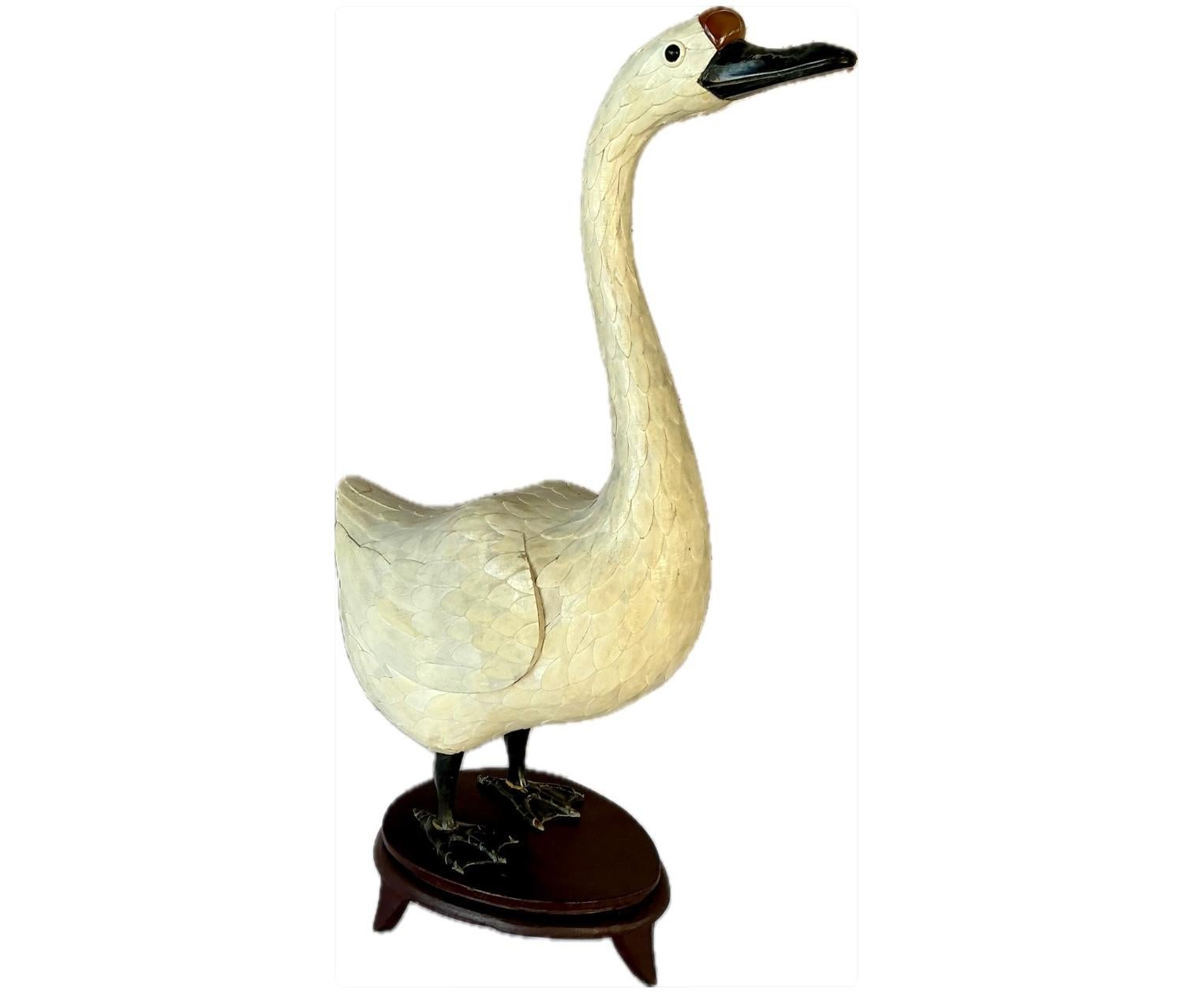 Chinese Hand-Cut Tessellated Bone Veneered Geese, A Pair Chapado en venta