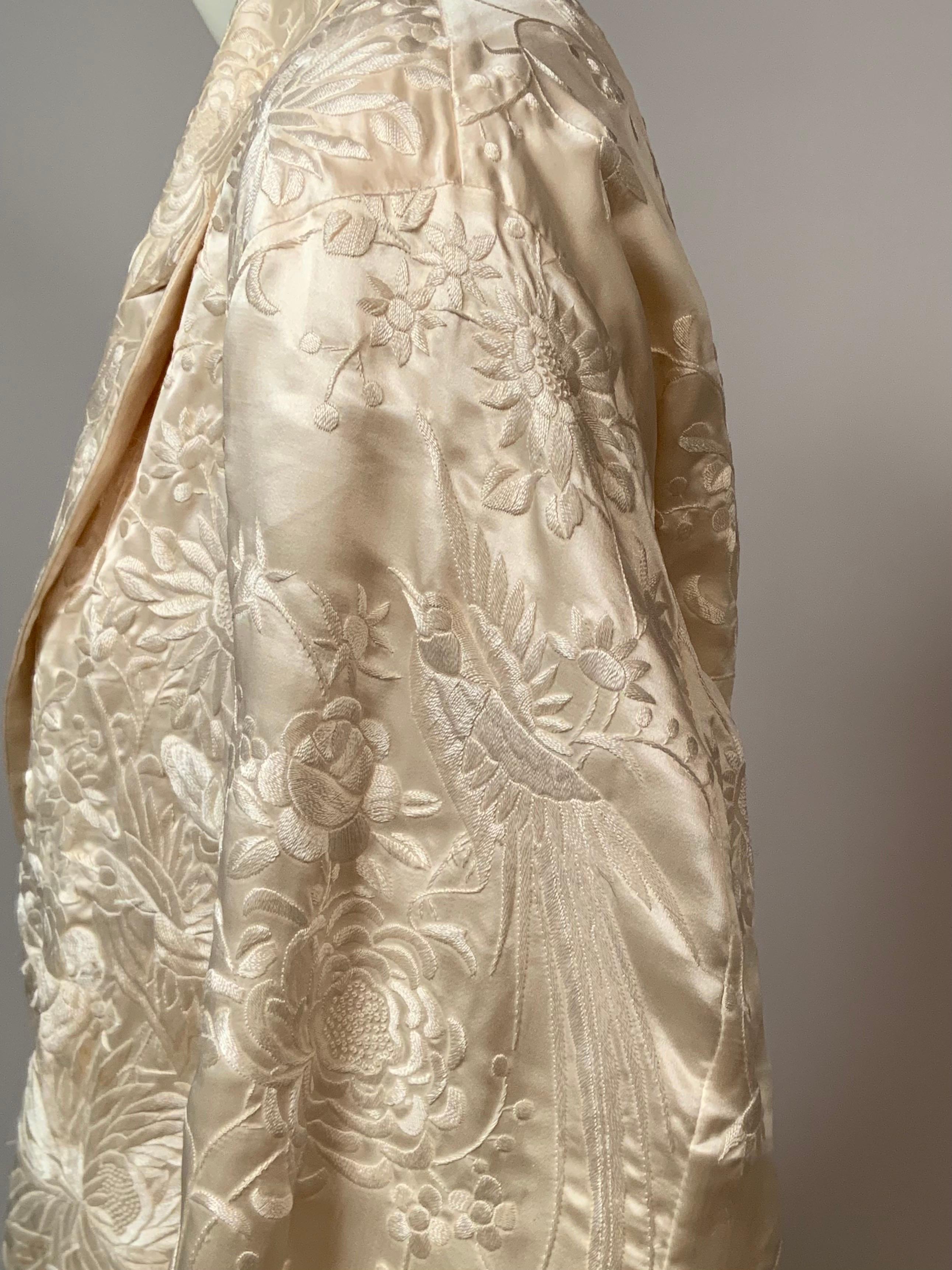 Chinese Hand Embroidered Cream on Cream Silk Coat For Sale 12