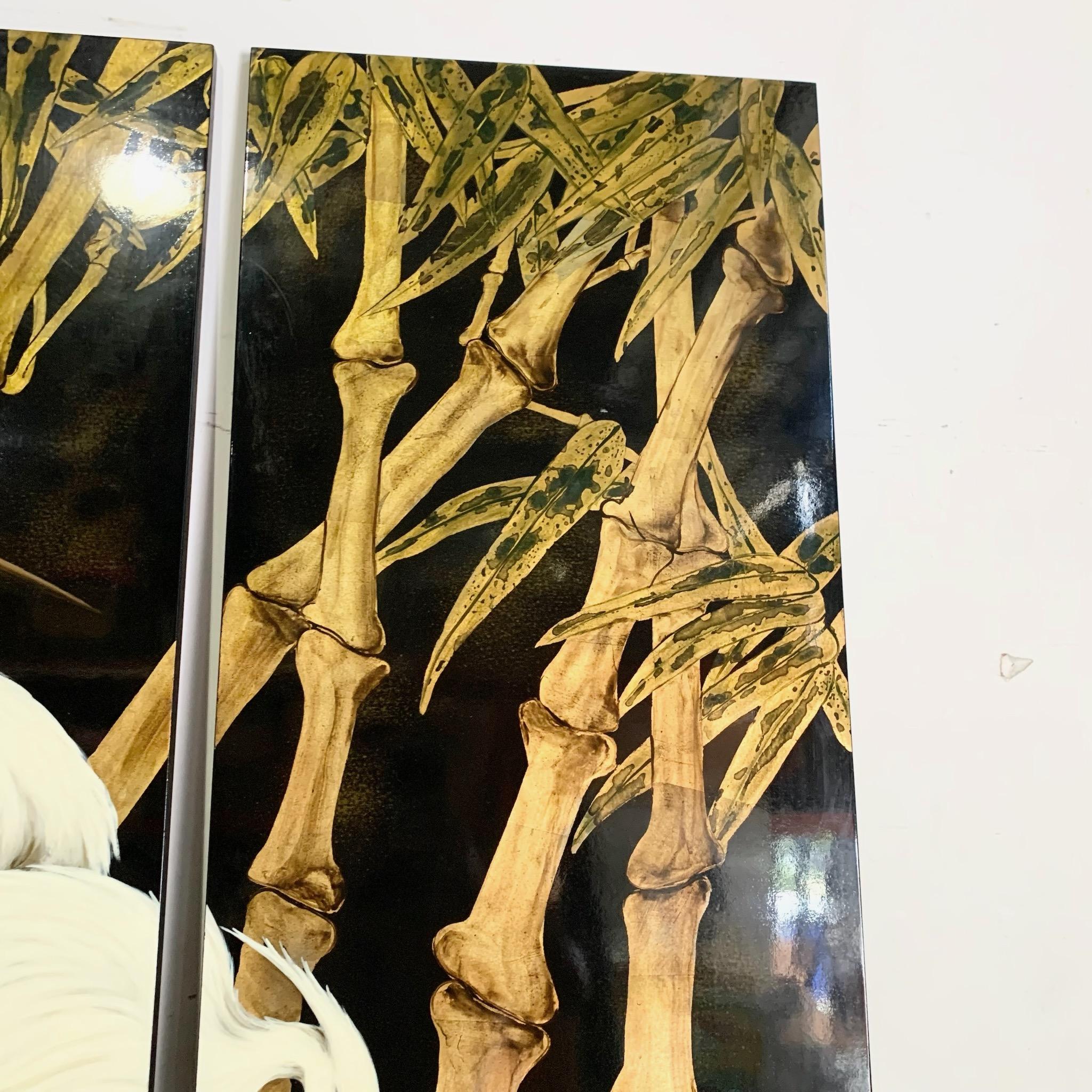 Chinese Hand Painted Ereiher Wading Amongst the Trees auf Holzbrett - 2 Pieces im Zustand „Gut“ im Angebot in Delray Beach, FL