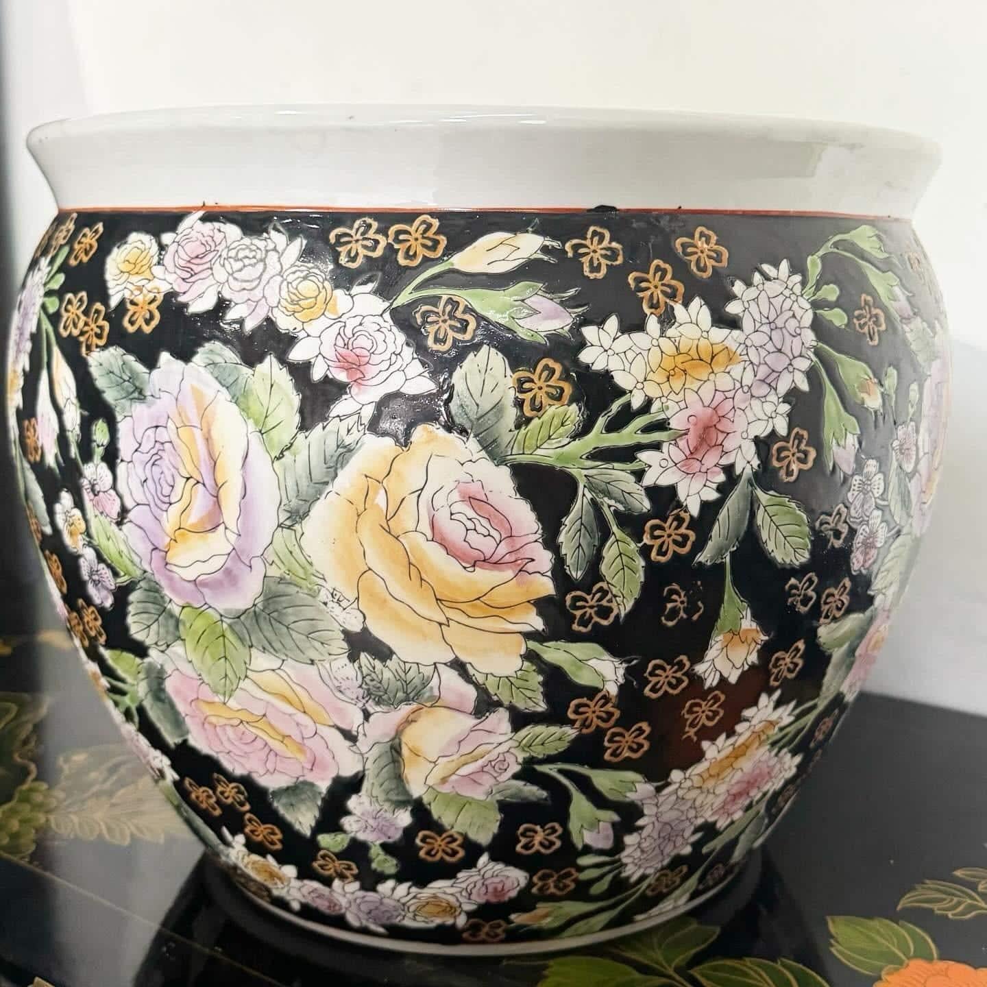 Porcelaine Vase chinois à fleurs peint à la main en vente