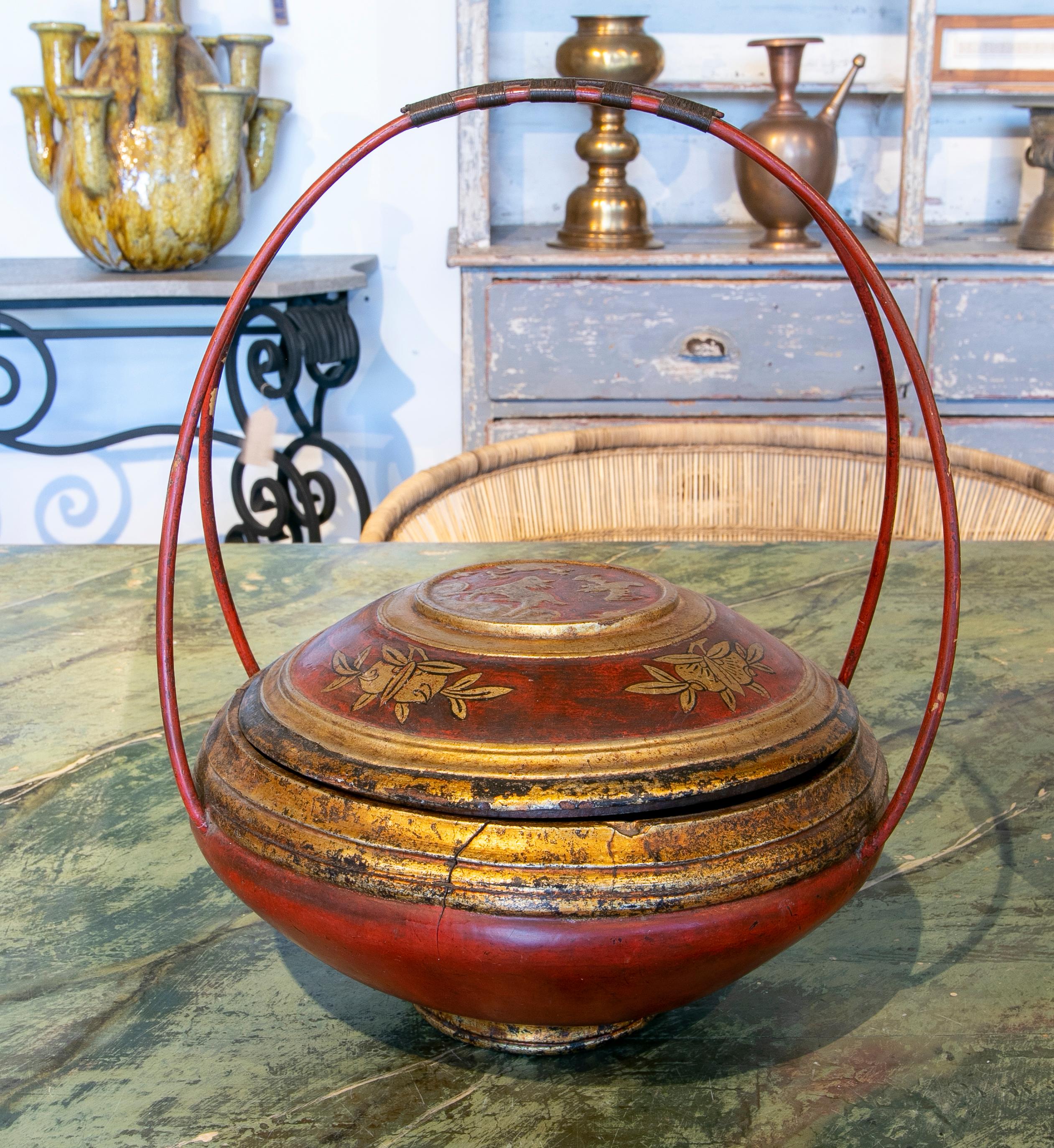 Chinese Hand Painted Food Basket with Bamboo Handles 2