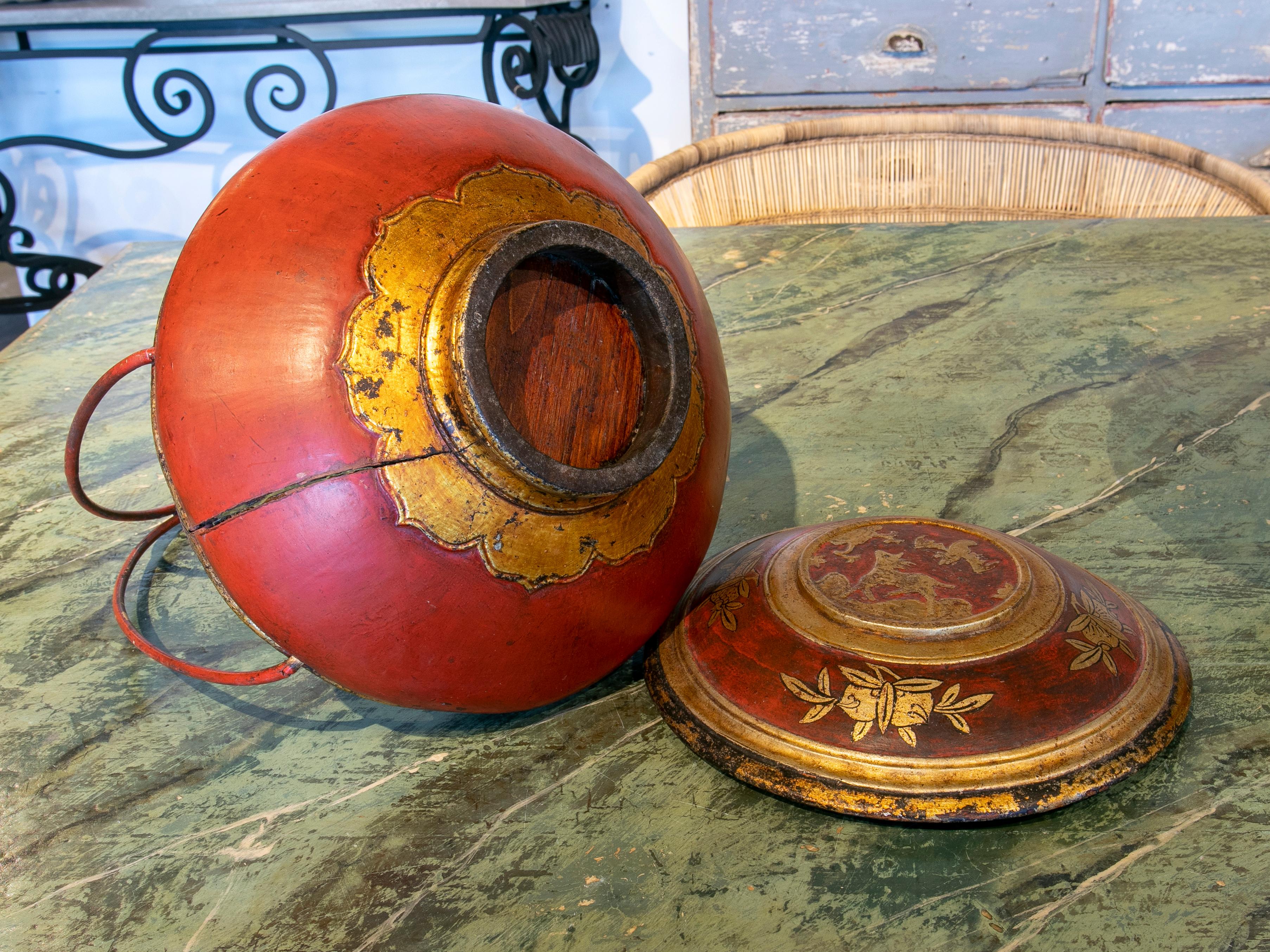 Chinese Hand Painted Food Basket with Bamboo Handles 5