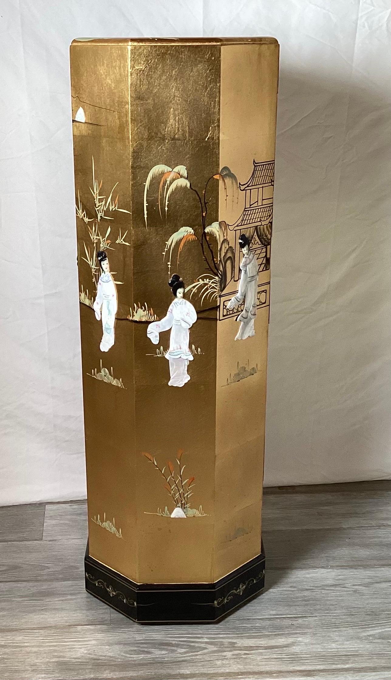 20ième siècle Porte-bijoux chinois en laque peint à la main en vente