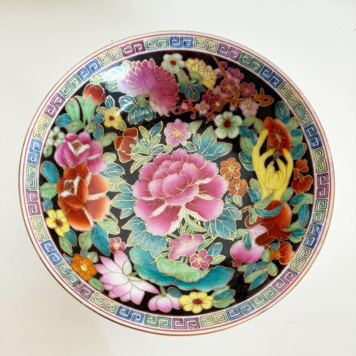 Chinesische handbemalte Porzellanschalen mit passenden Löffeln – Service für 2 Personen (Ende des 20. Jahrhunderts) im Angebot