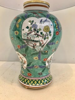 Chinese Hand Painted Porcelain Table Lamp