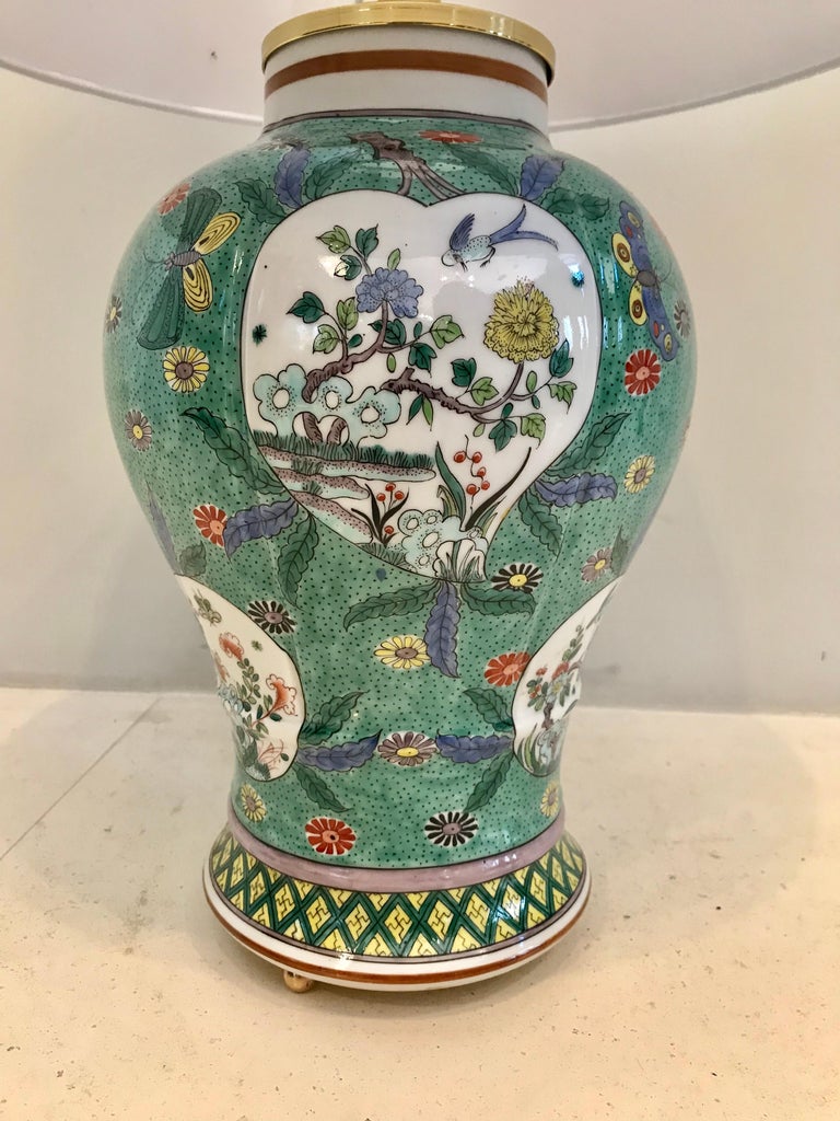 Chinese Hand Painted Porcelain Table Lamp For Sale at 1stDibs