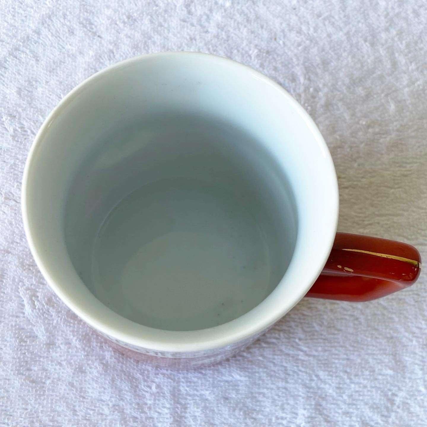 Chinesische handgemalte rote Teetasse mit Deckel (Chinesischer Export) im Angebot