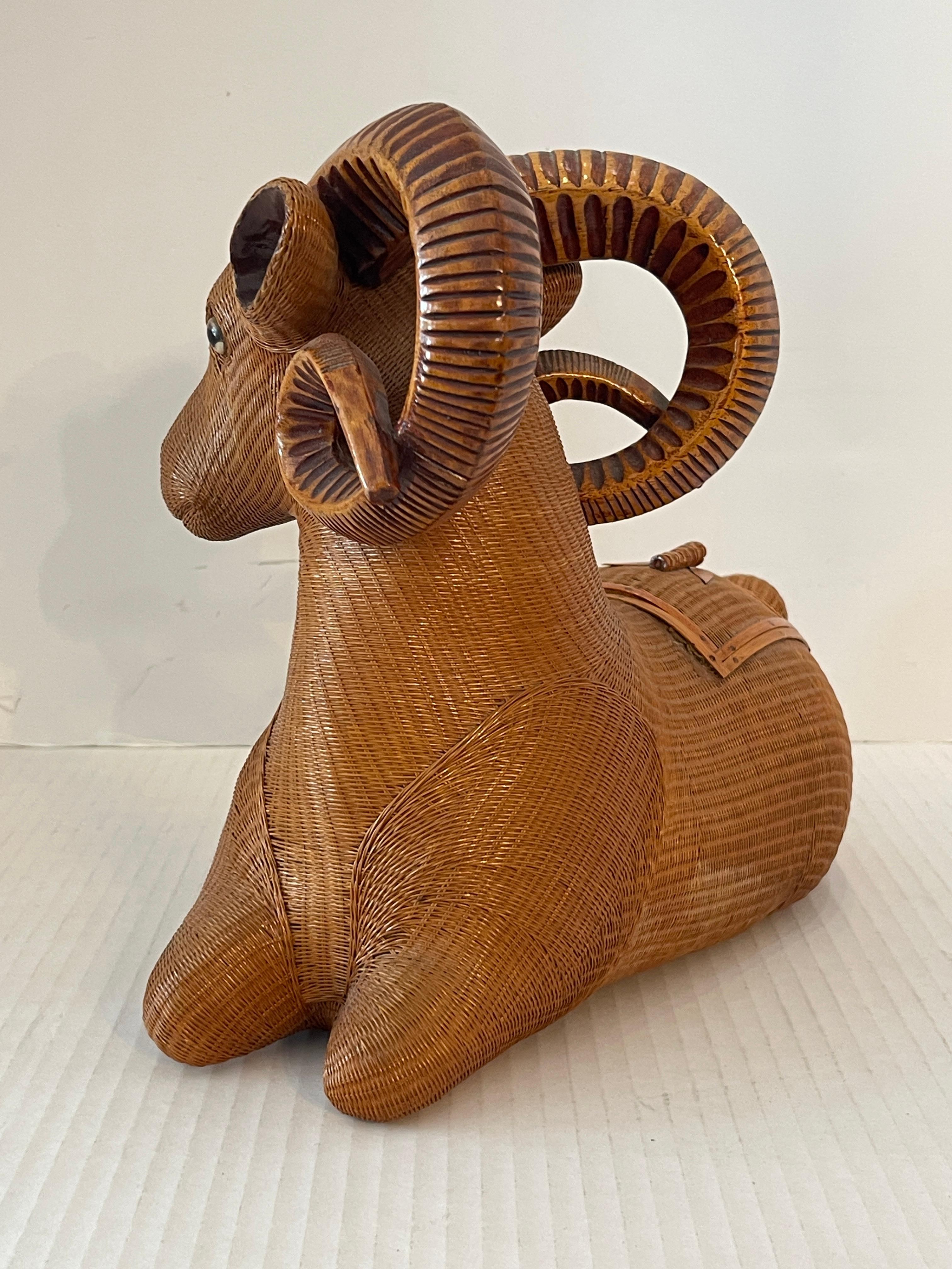 Chinese Hand Woven  Wicker Ram Box, Shanghai Collection 4