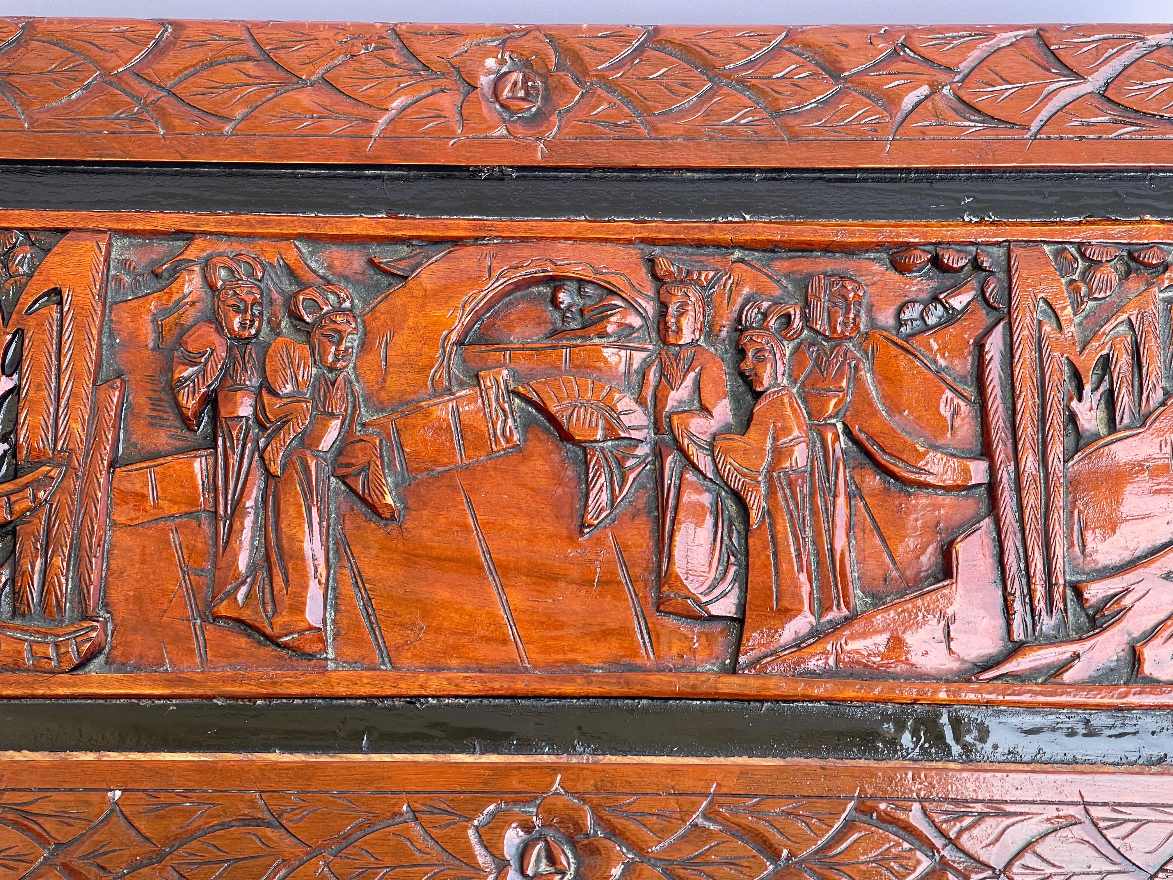 Chinese Handcarved Chinoiserie Wood Trunk Chest For Sale 3