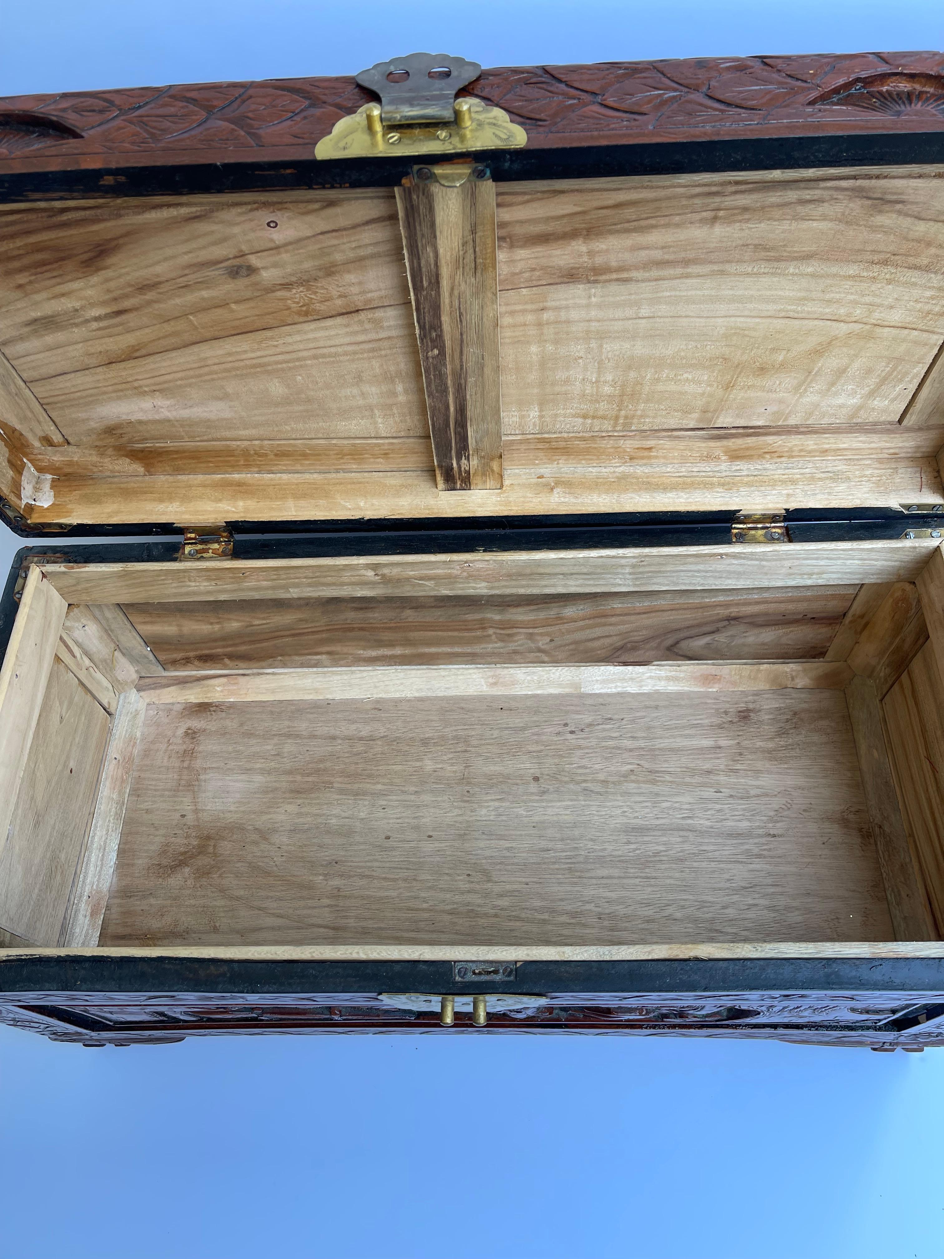 Chinese Handcarved Chinoiserie Wood Trunk Chest For Sale 4