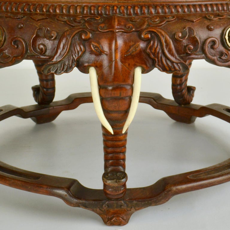 Early 20th Century Chinese Wooden Vase Stand with Elephant Trunk Legs For Sale