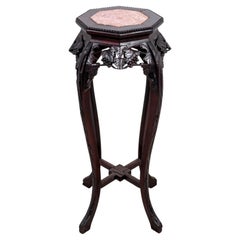 The Pedestal en bois dur et marbre de Chine