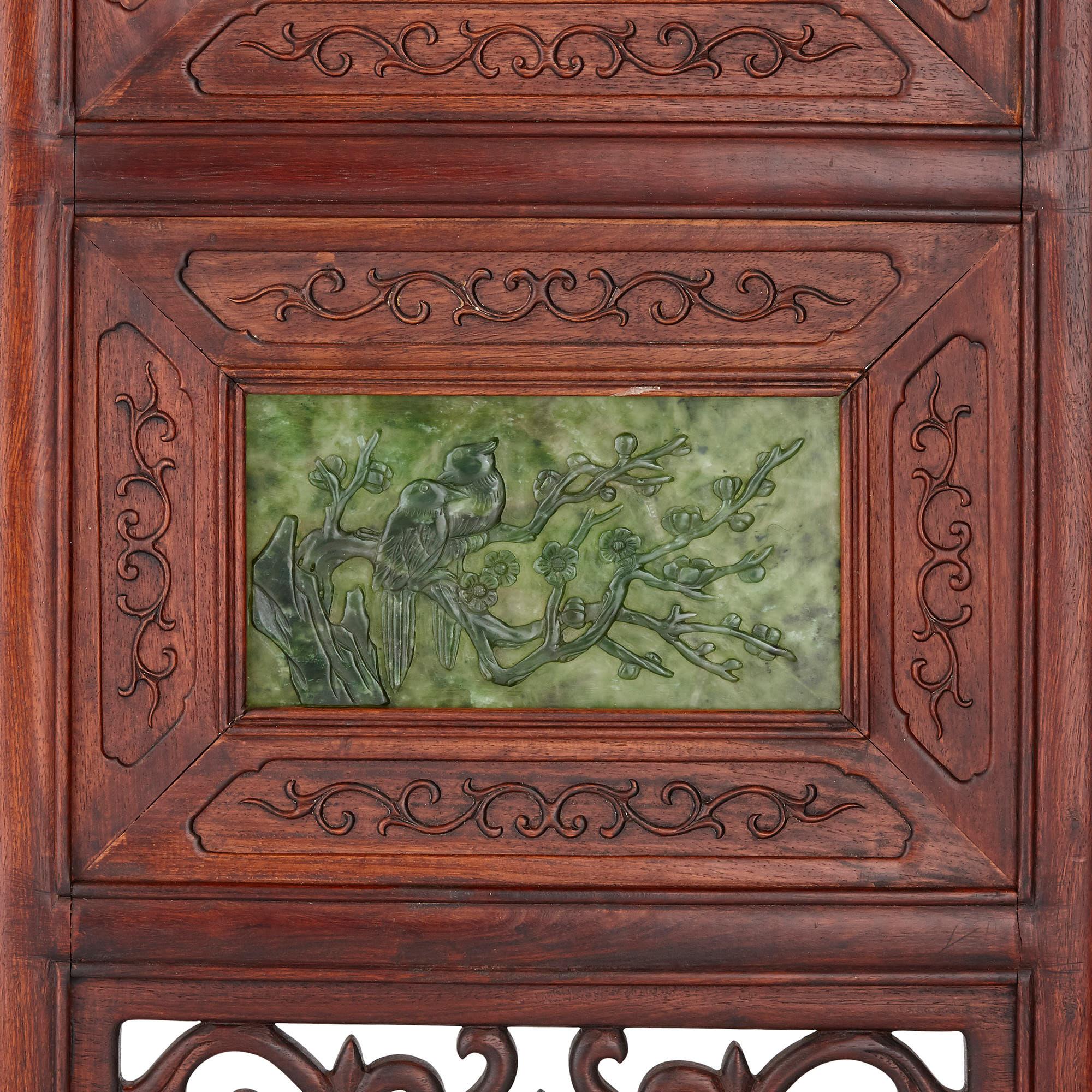 Chinese Hardwood and Nephrite Screen In Good Condition For Sale In London, GB