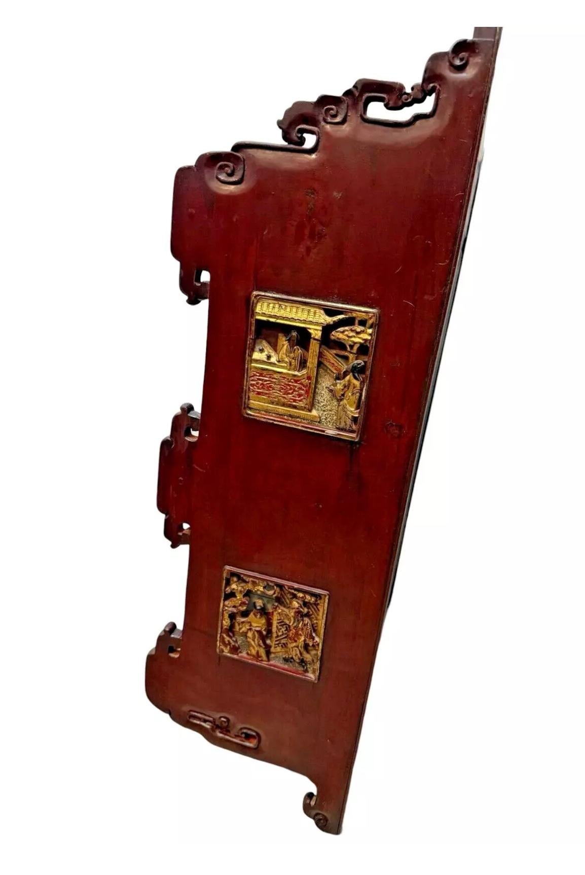 Chinesisches Regal aus Hartholz und geschnitztem Giltwood mit verspiegelter Rückwand 19.C. im Angebot 2