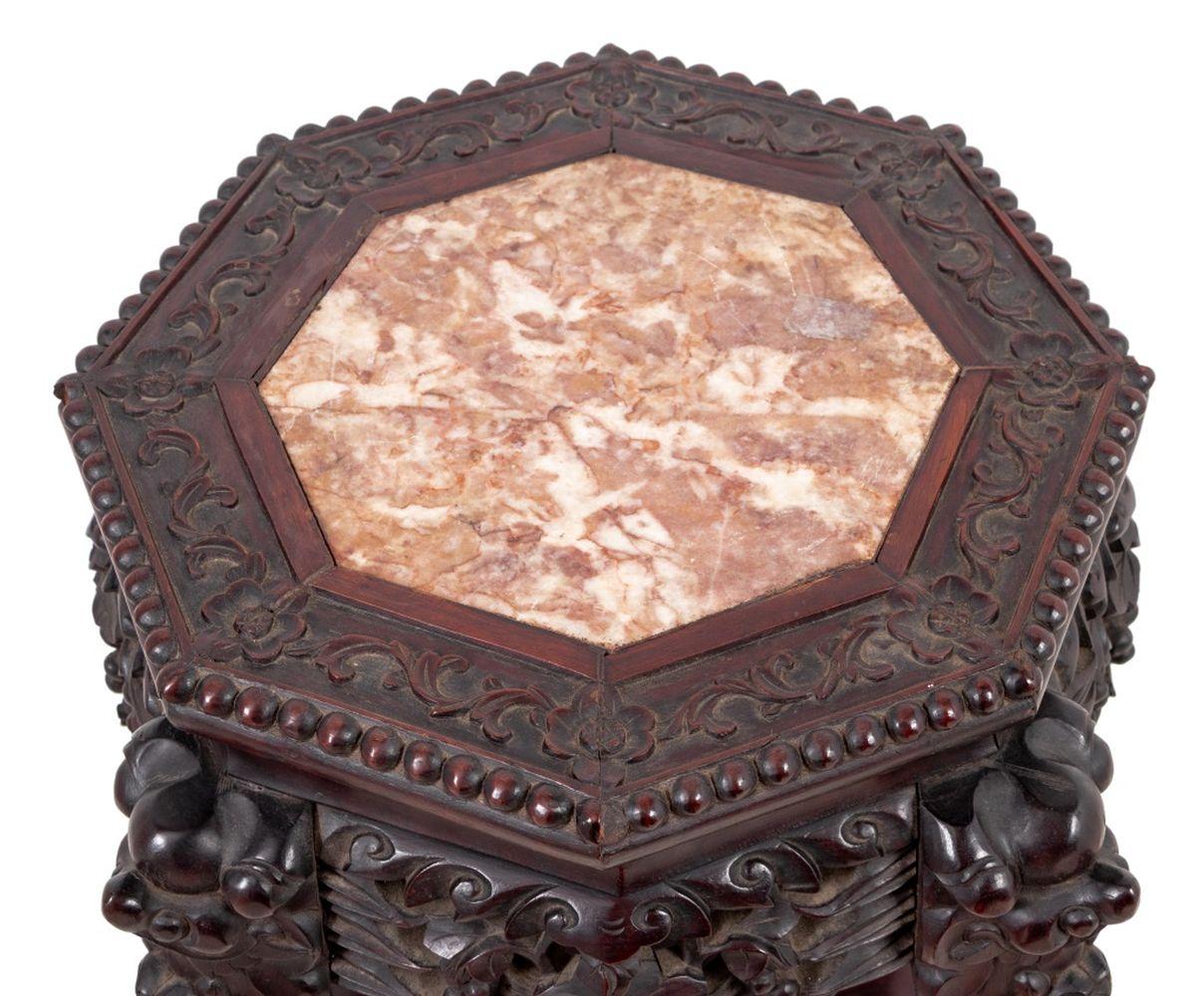 Chinese Hardwood & Marble Pedestal Table, 19th C. Chino en venta