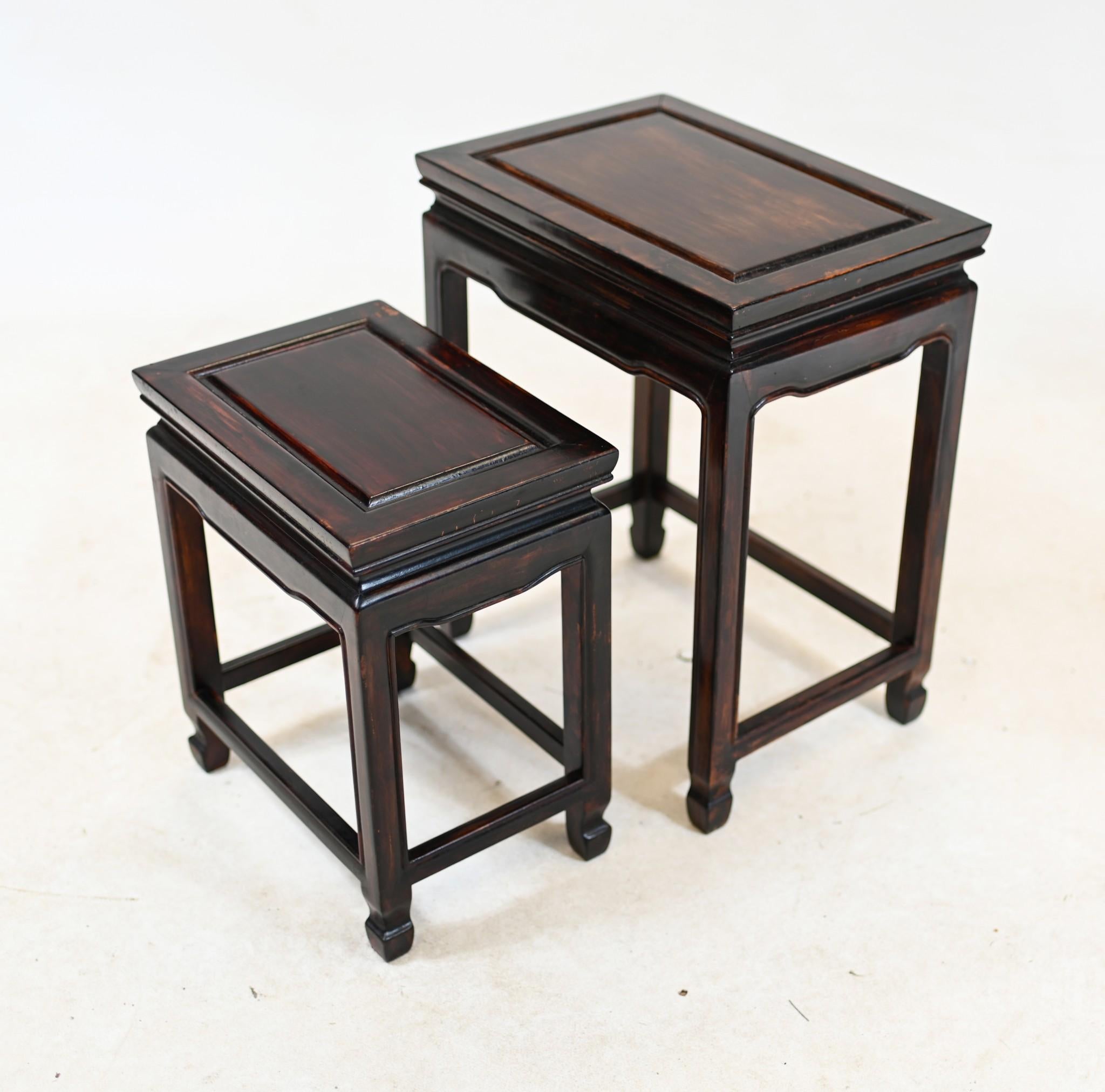 Chinese Hardwood Nest Tables Pair Side Table 1920 For Sale 3