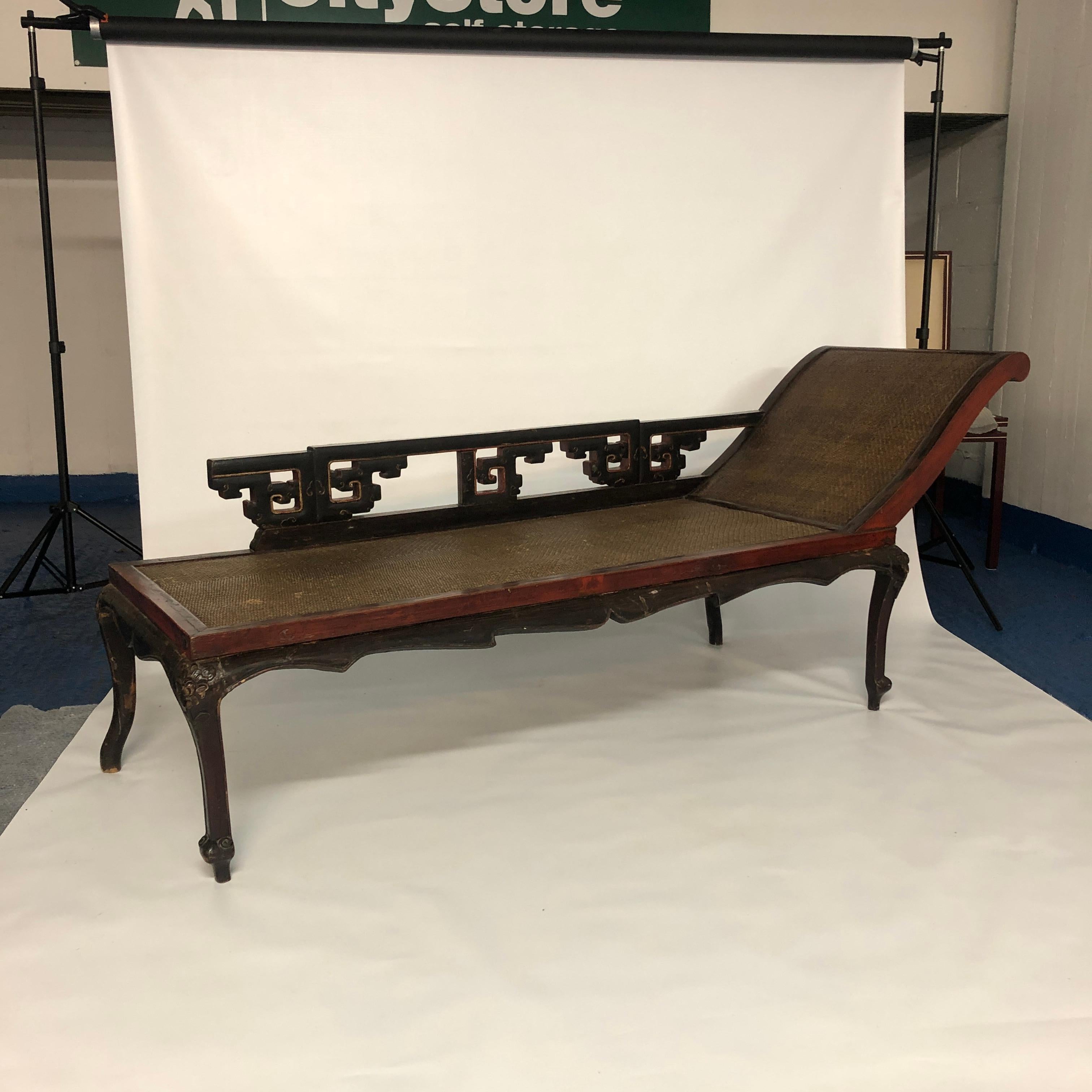 Chinese Hardwood Rattan Daybed Antique Qing Chaise Lounge Victorian Regency 1890 In Good Condition For Sale In London, GB