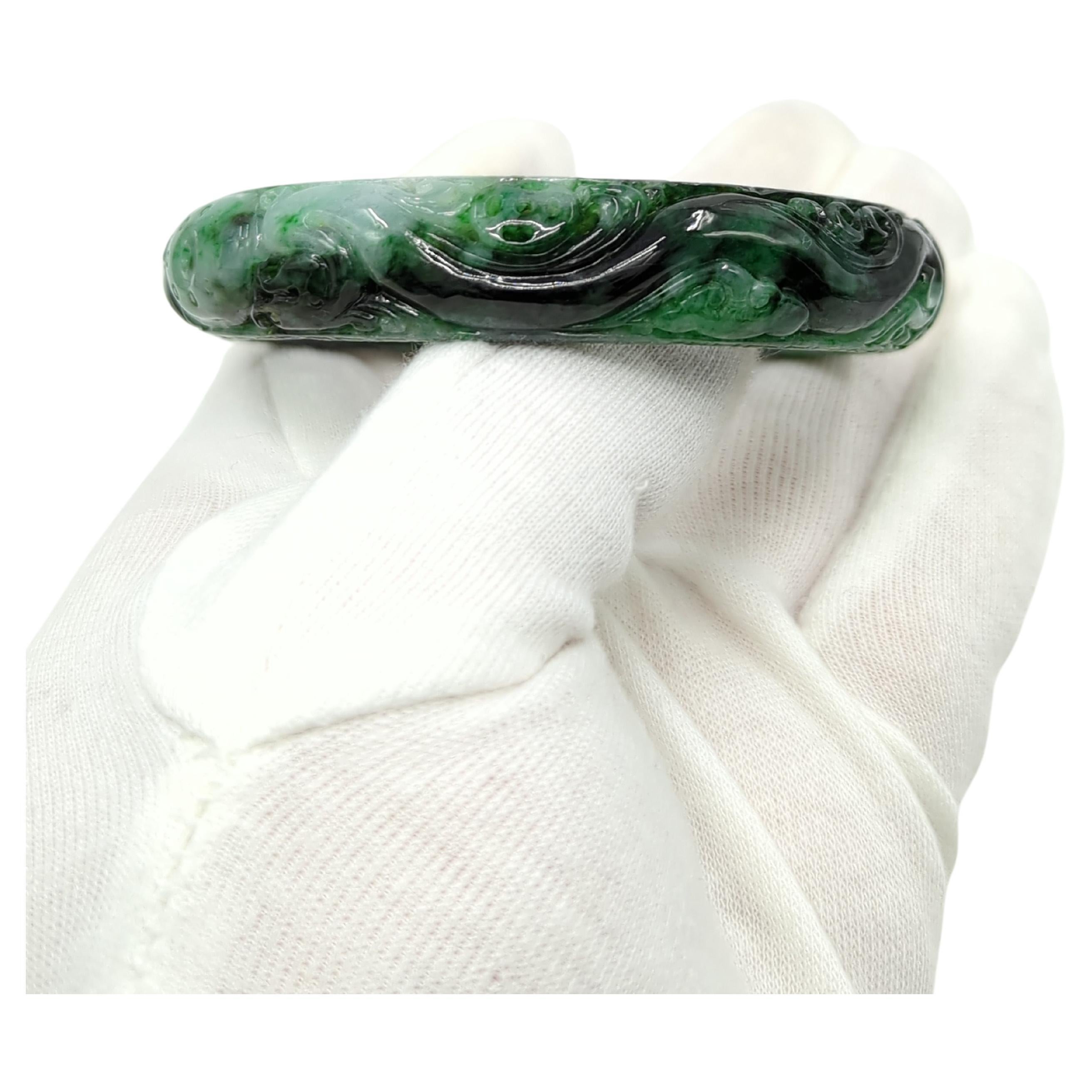 Chinesischer geschnitzter natürlicher A-Grade Mottled Green to Ink Jadeit-Armreif ID:60mm 68gr im Angebot 2