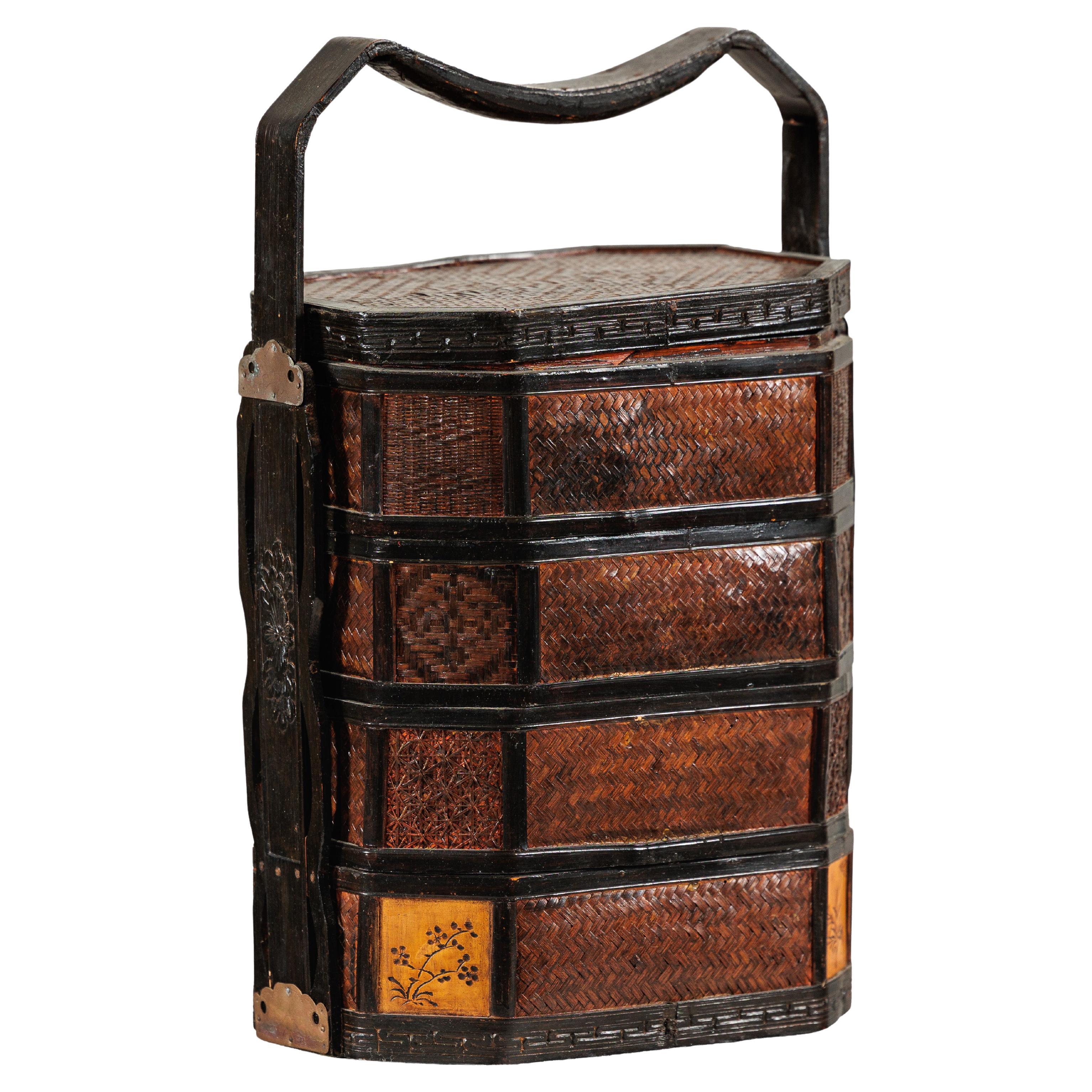 Carved Schalen und Körbe